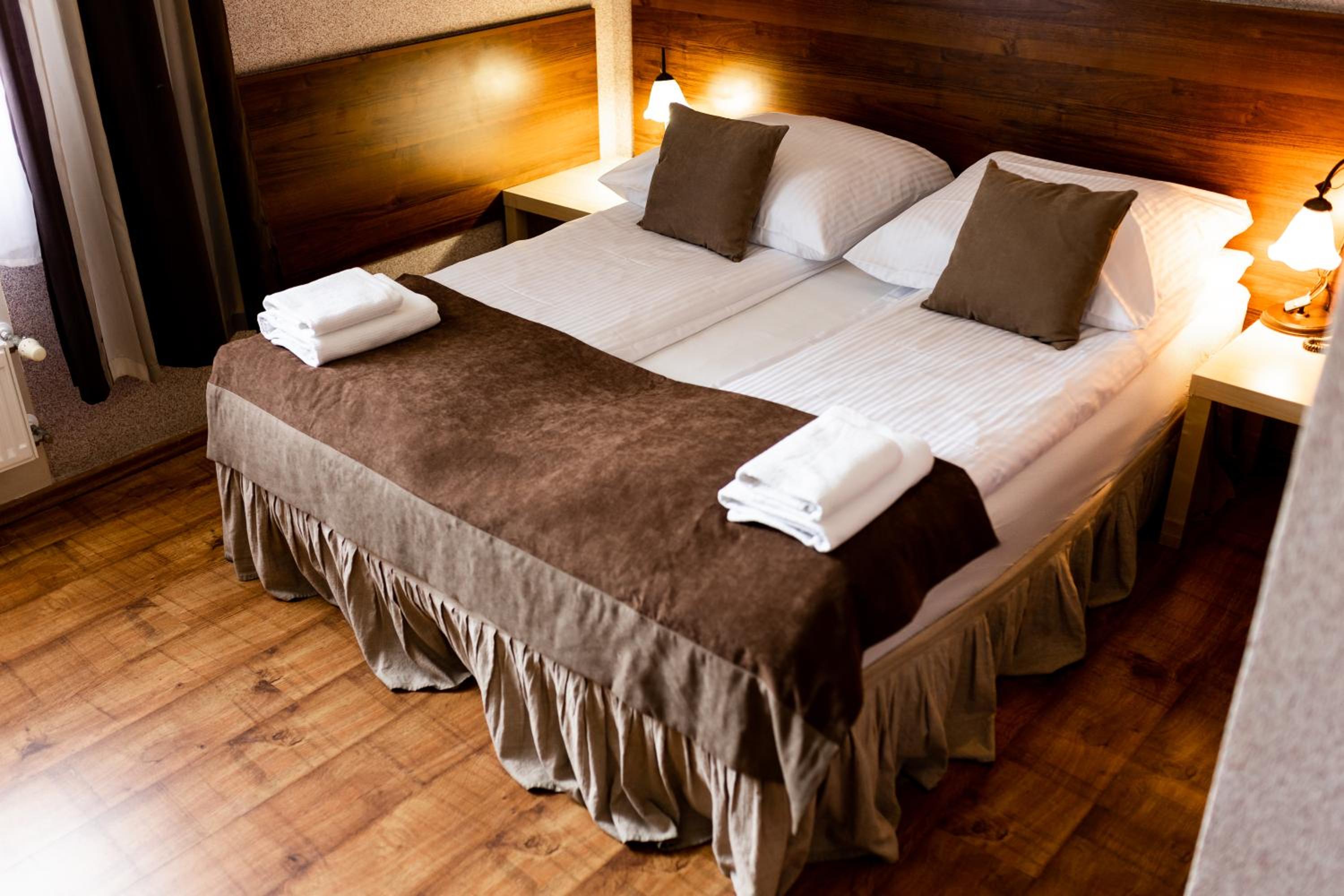 Double Room with Private Bathroom photo 1