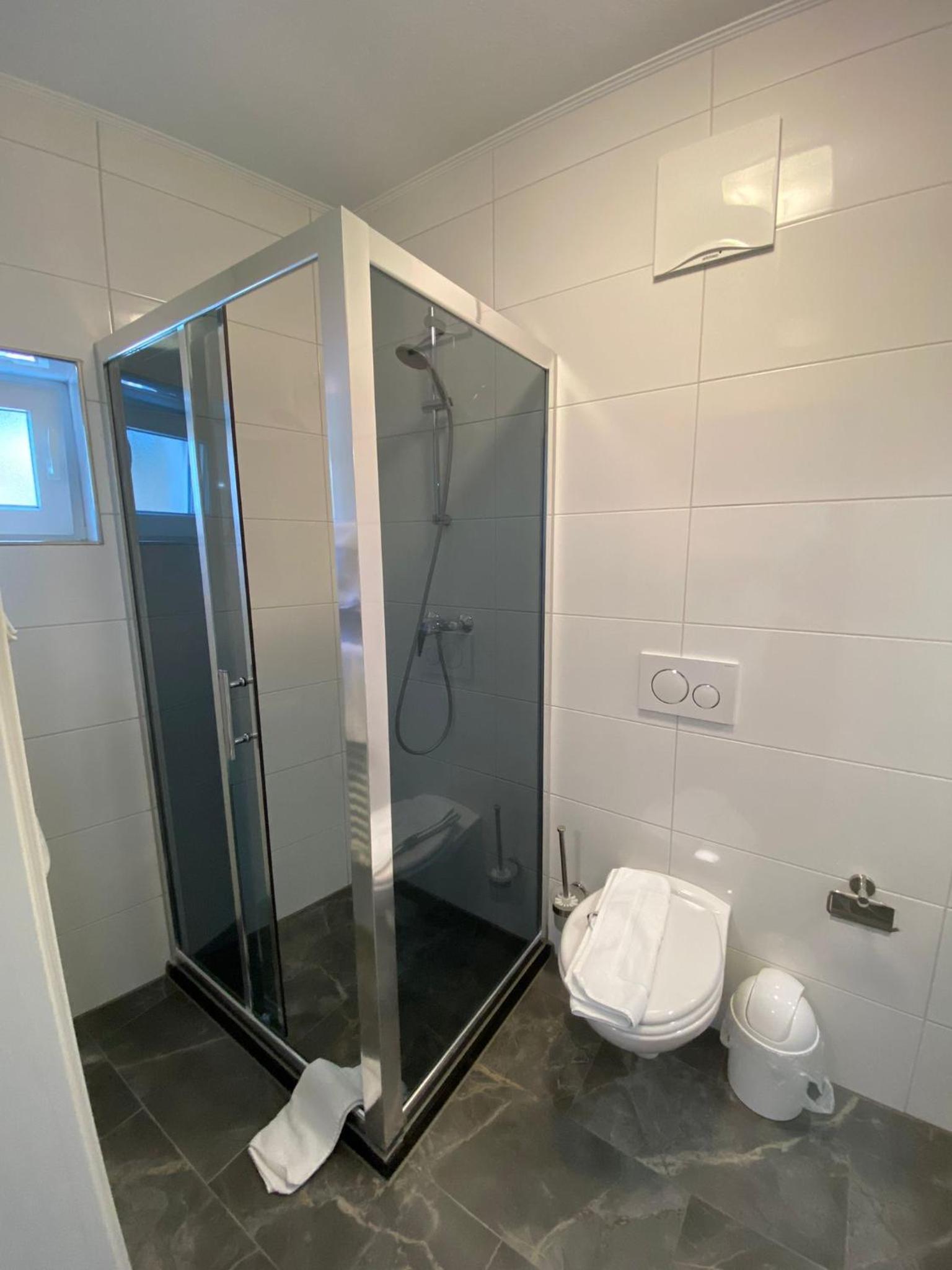 Apartment - Ground Floor photo 2