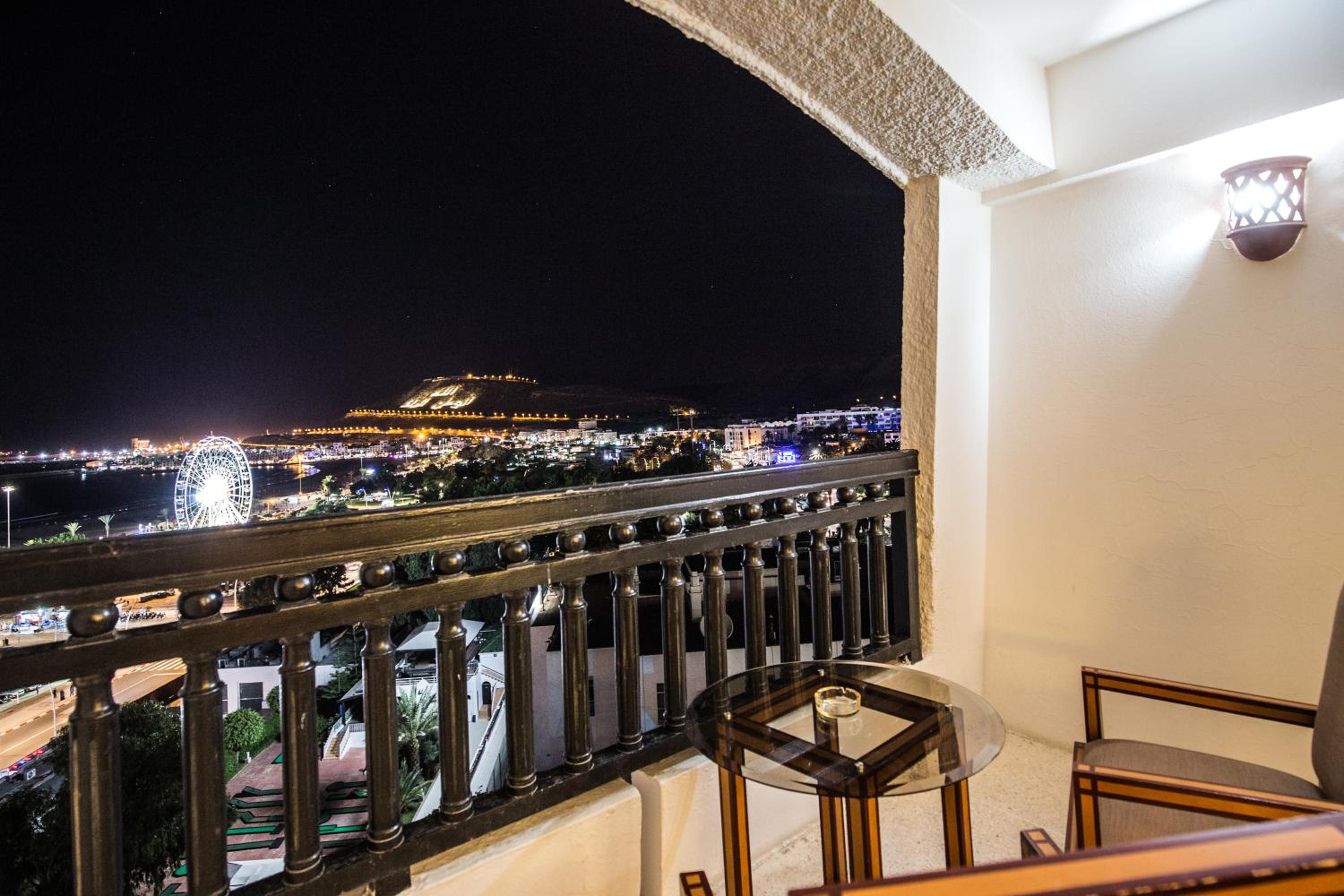  Executive Sea View  - Photo 14