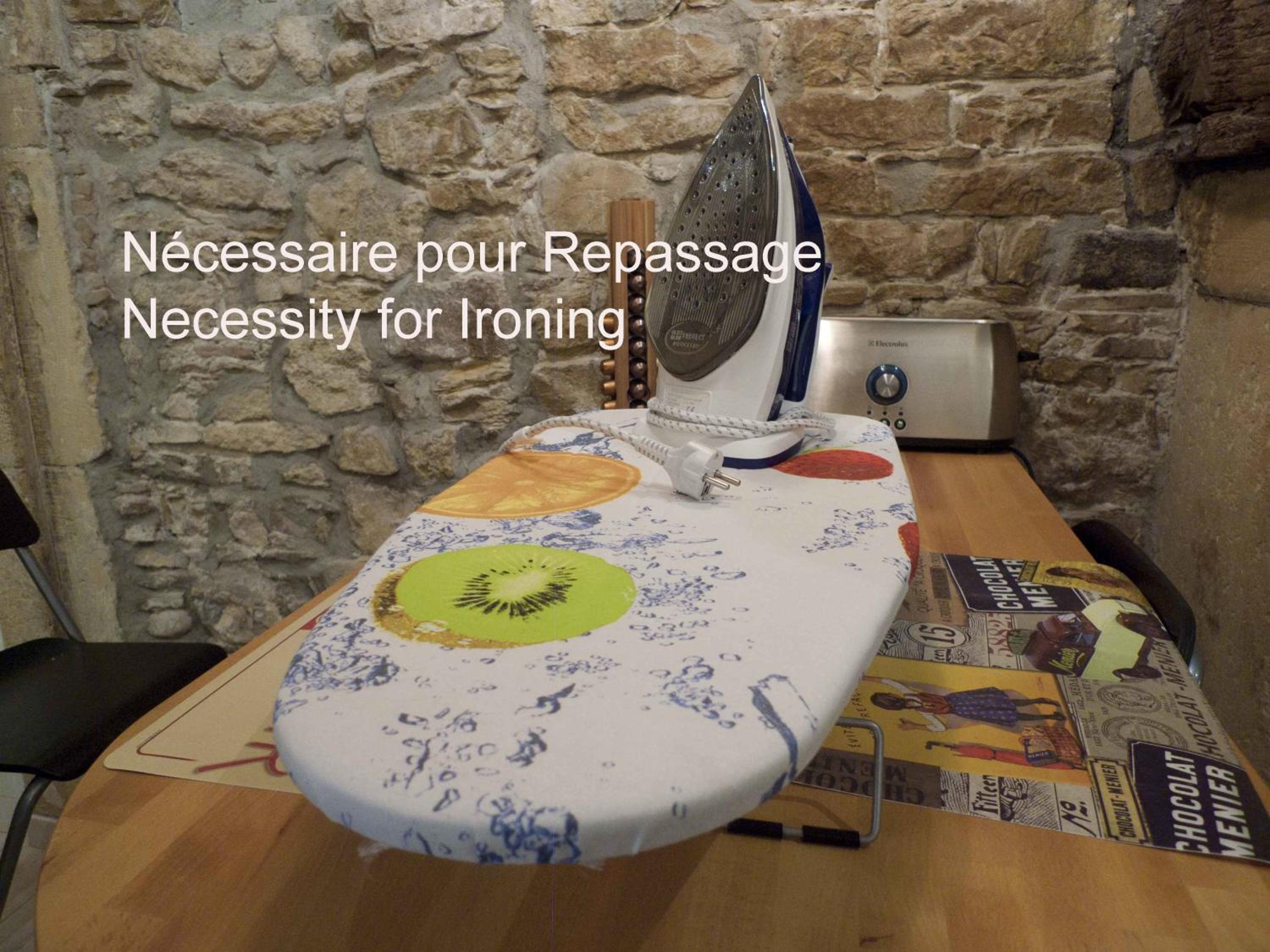 Studio Apartment - Photo 17