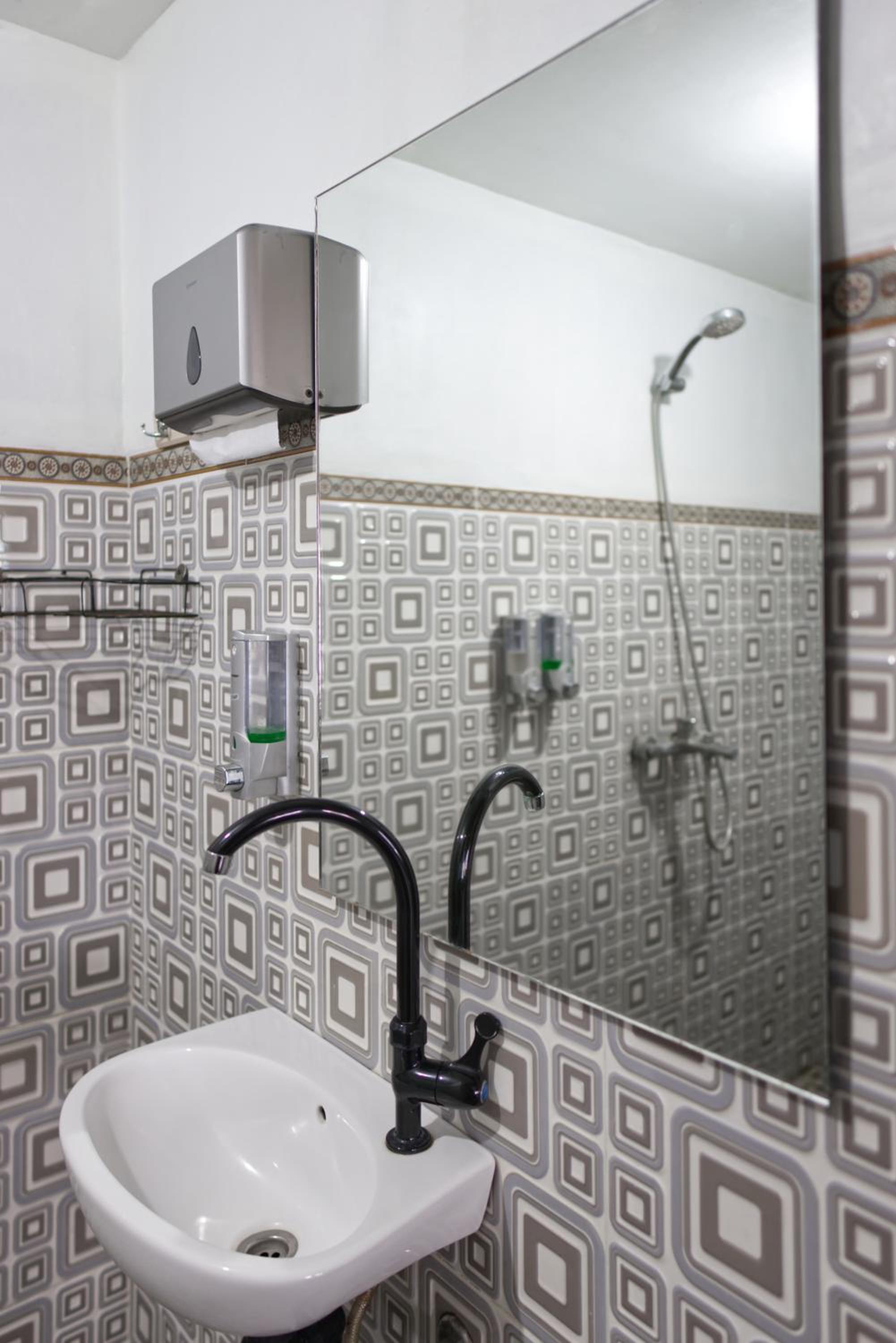 Double Room with Sea View - Photo 12
