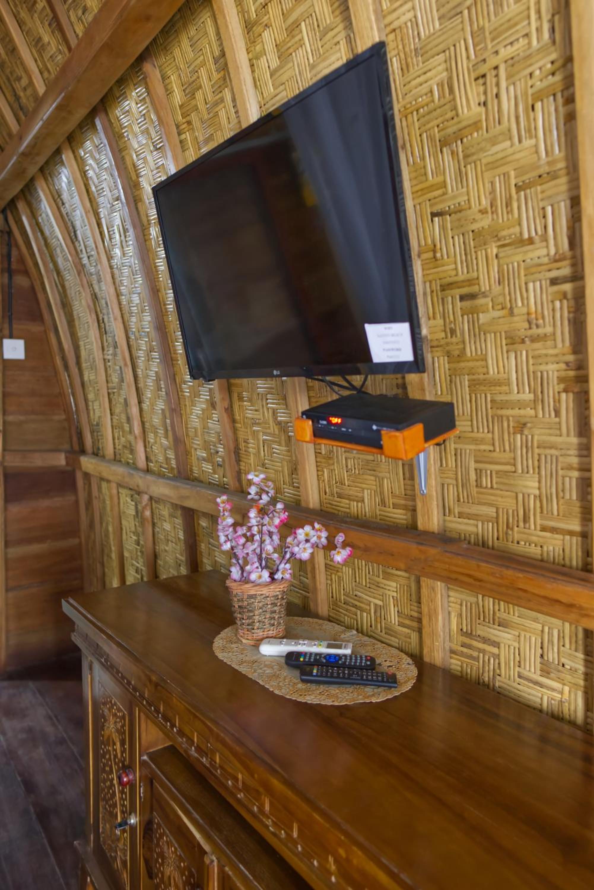 Double Room with Sea View - Photo 19