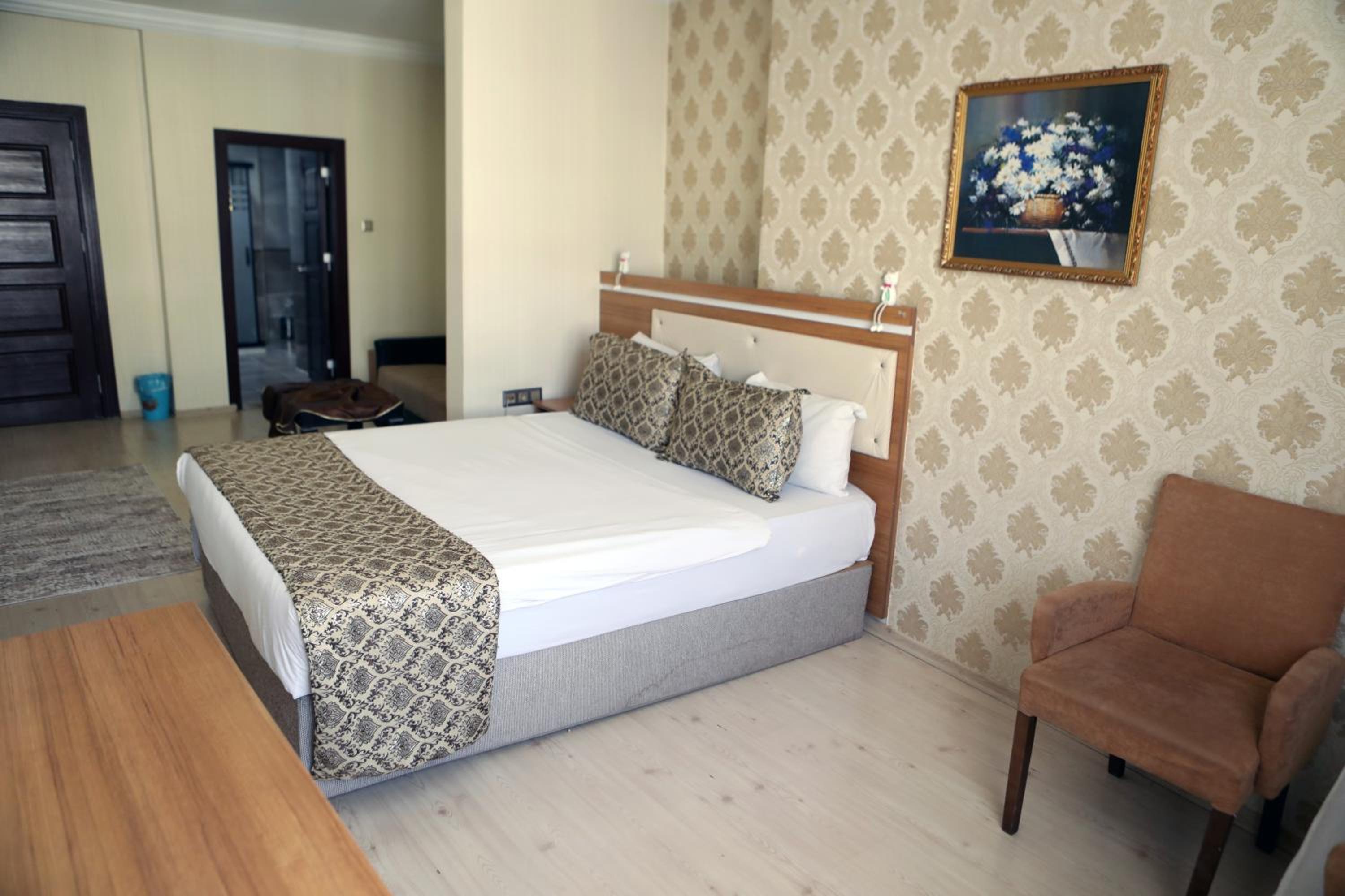 Double or Twin Room photo 3