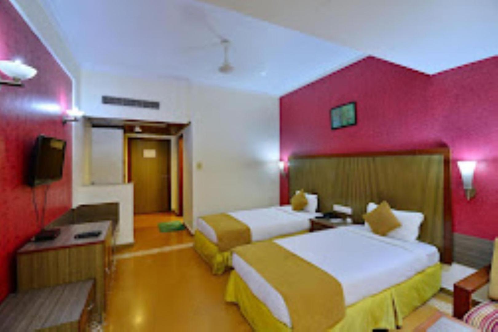Deluxe Room - Photo 1