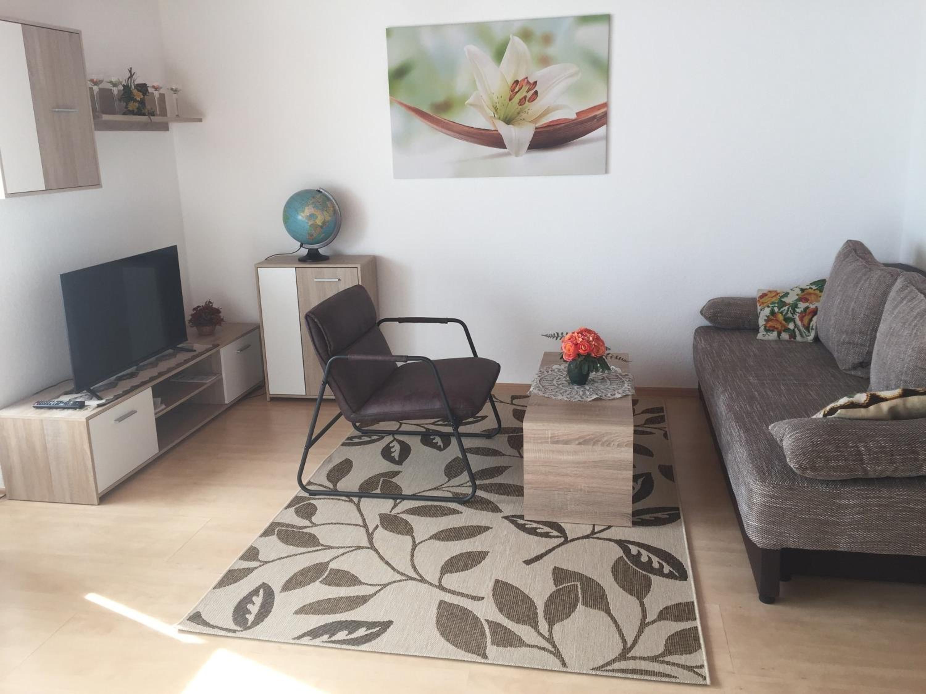 Superior One-Bedroom Apartment with Balcony - Photo 6