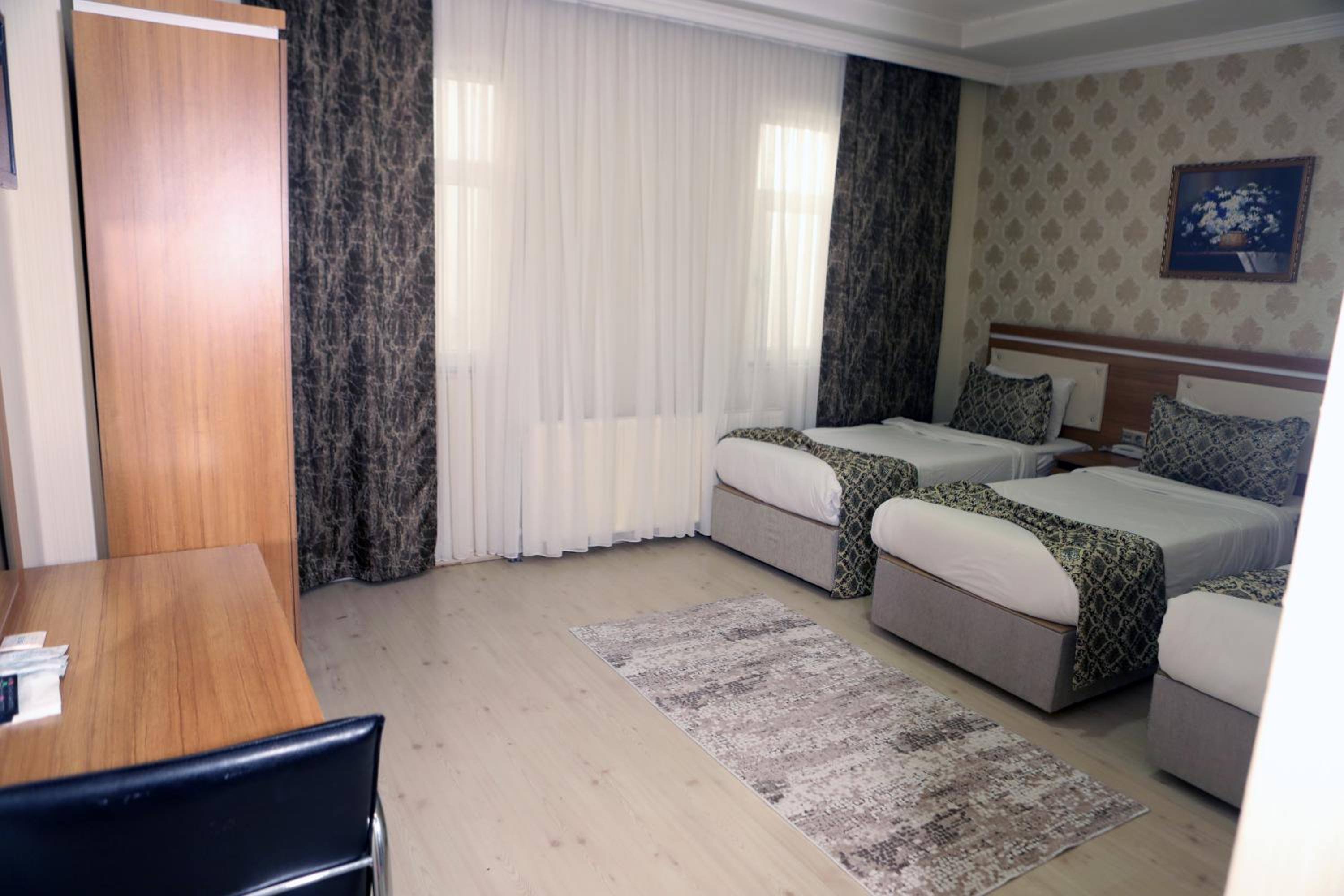 Standard Twin Room photo 3