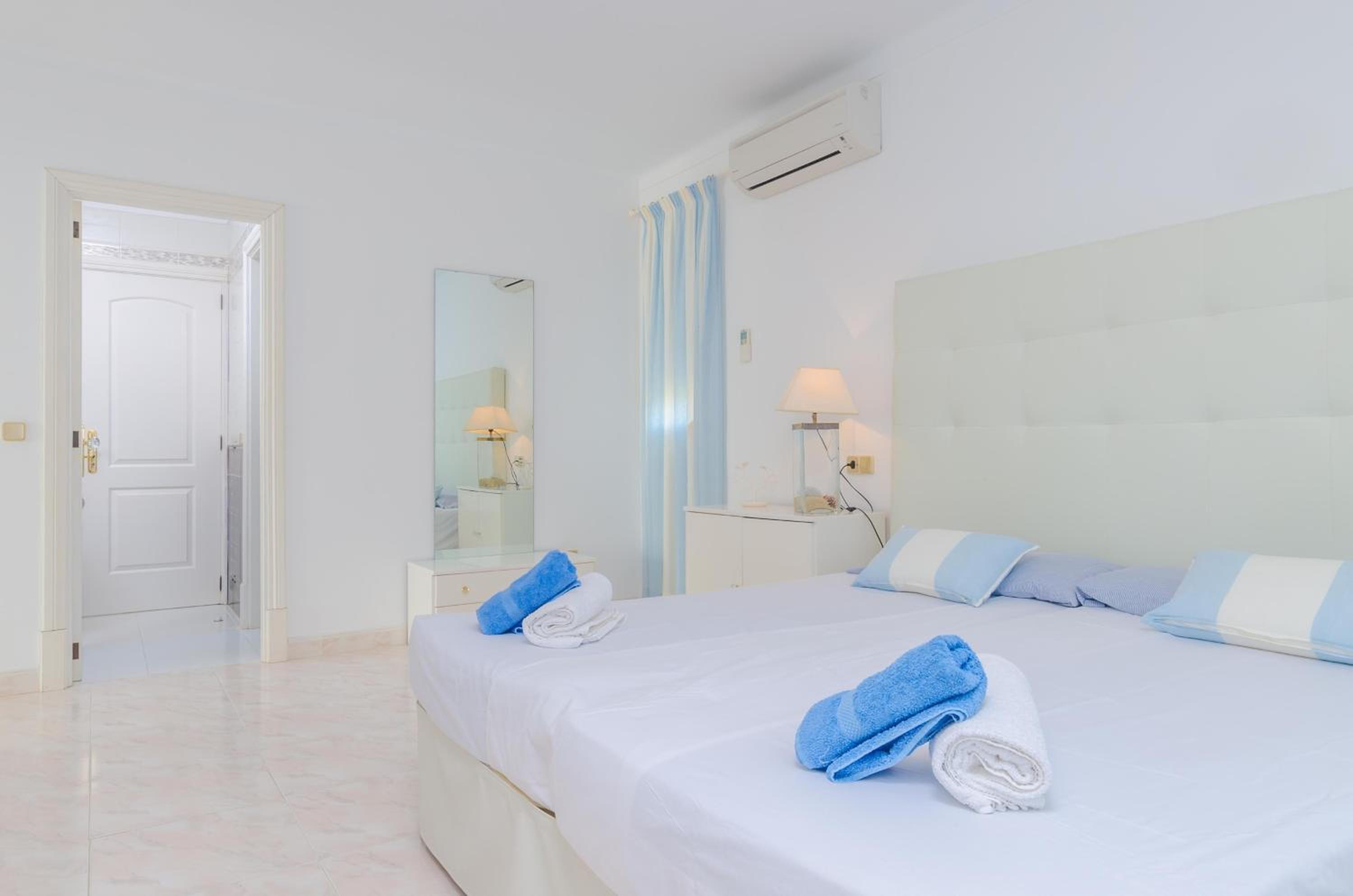 Villa de cinco habitaciones