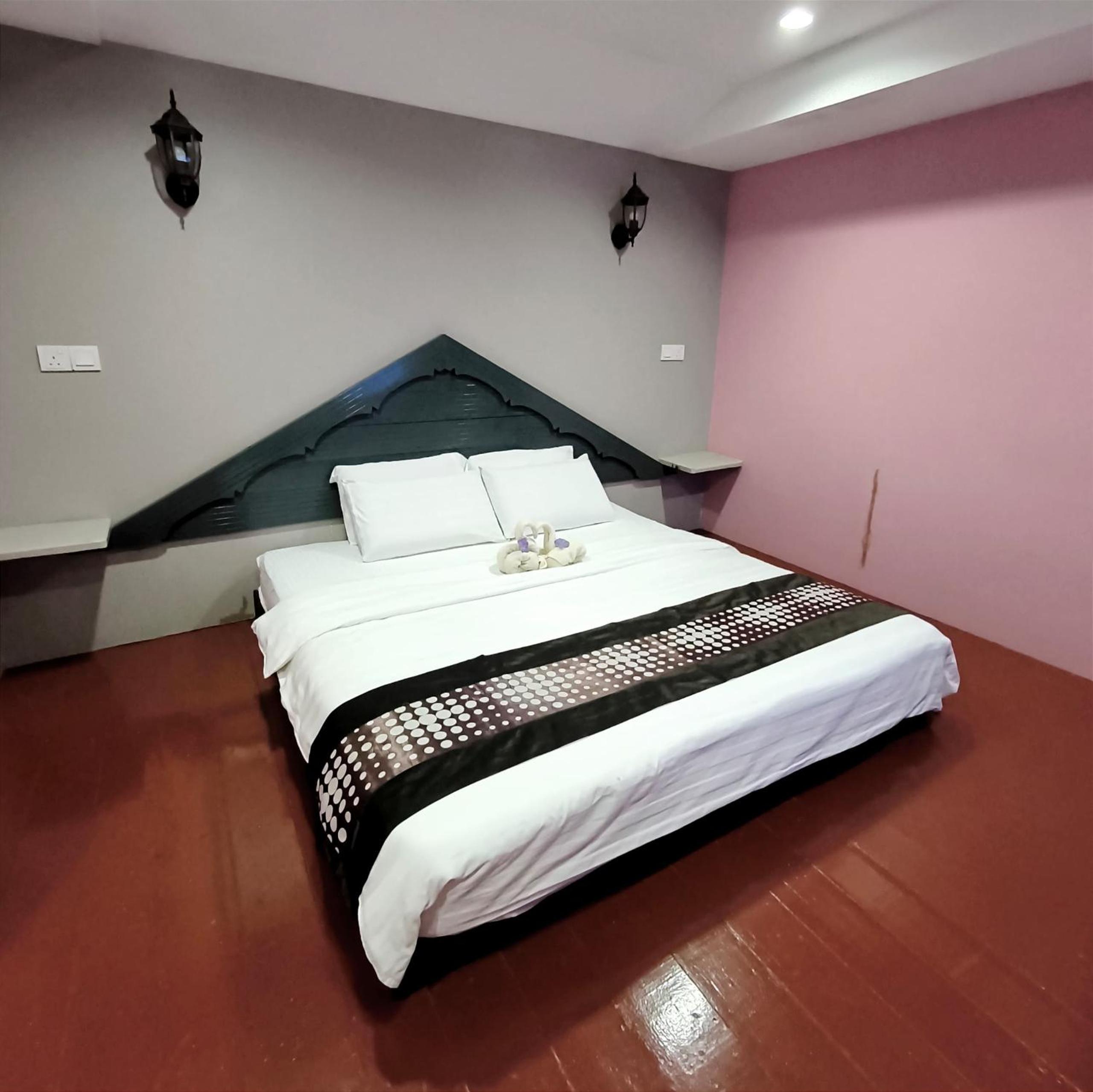 Premium King Room photo 3