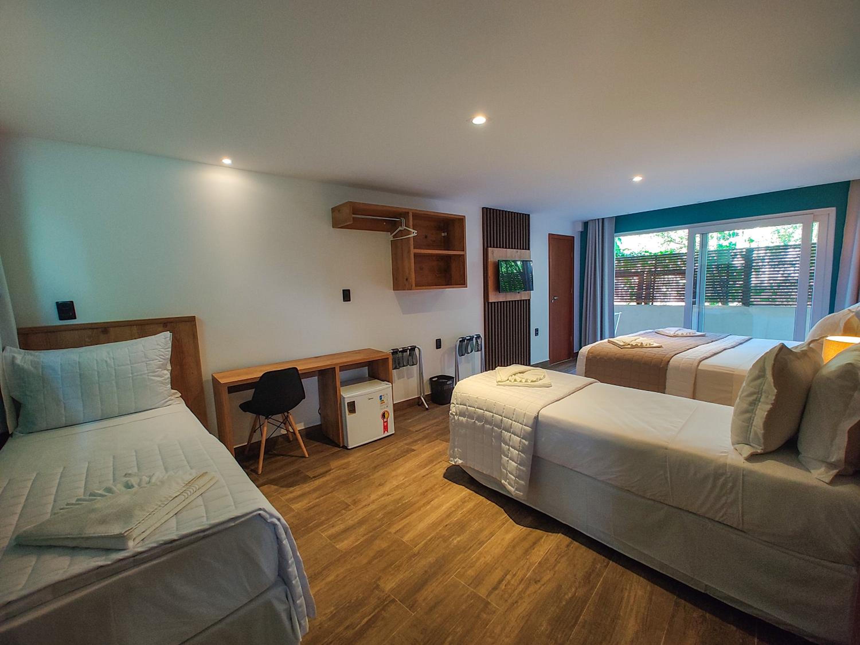 Quadruple Room with Balcony photo 2