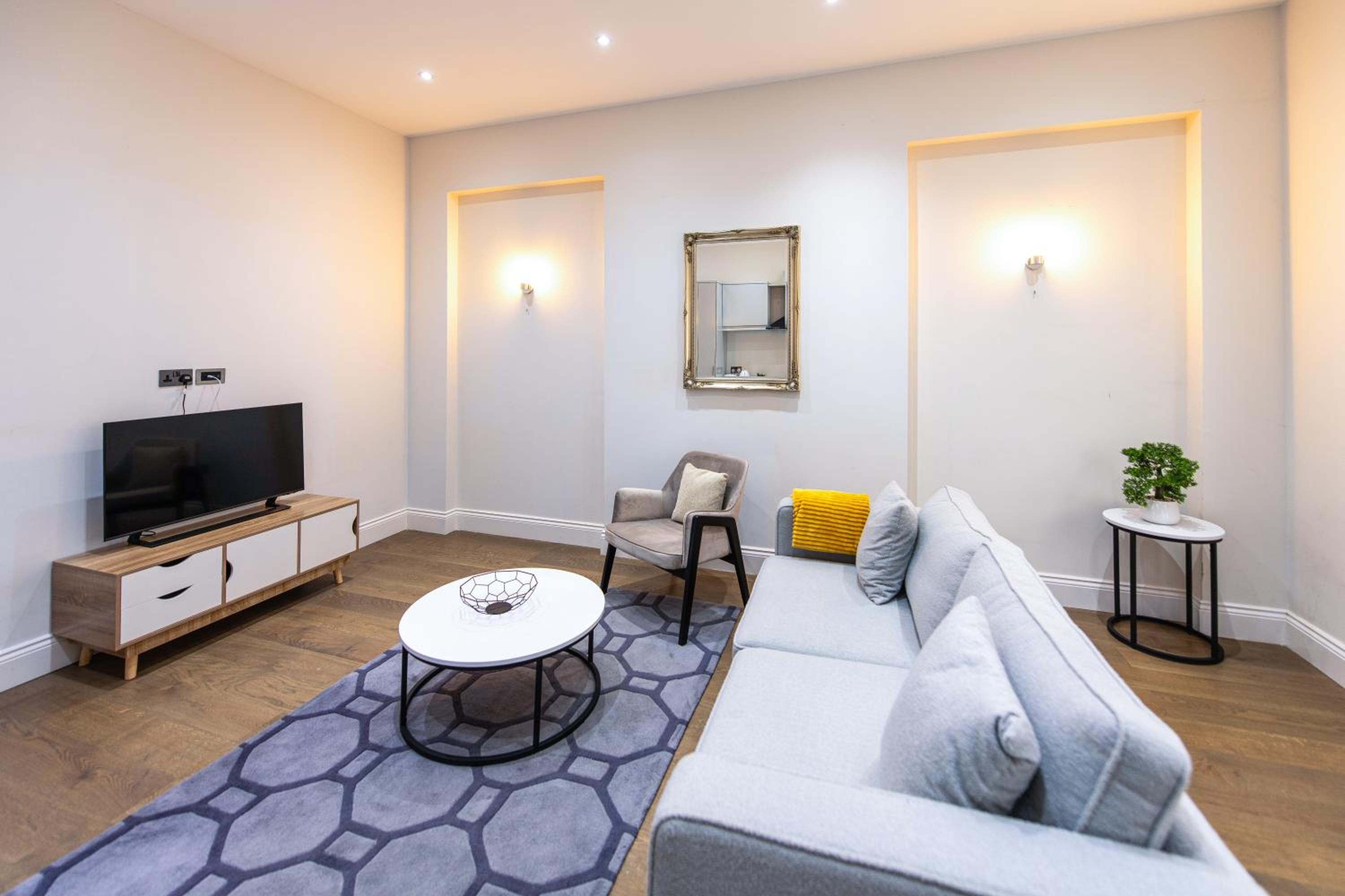 Apartment - Ground Floor photo 1