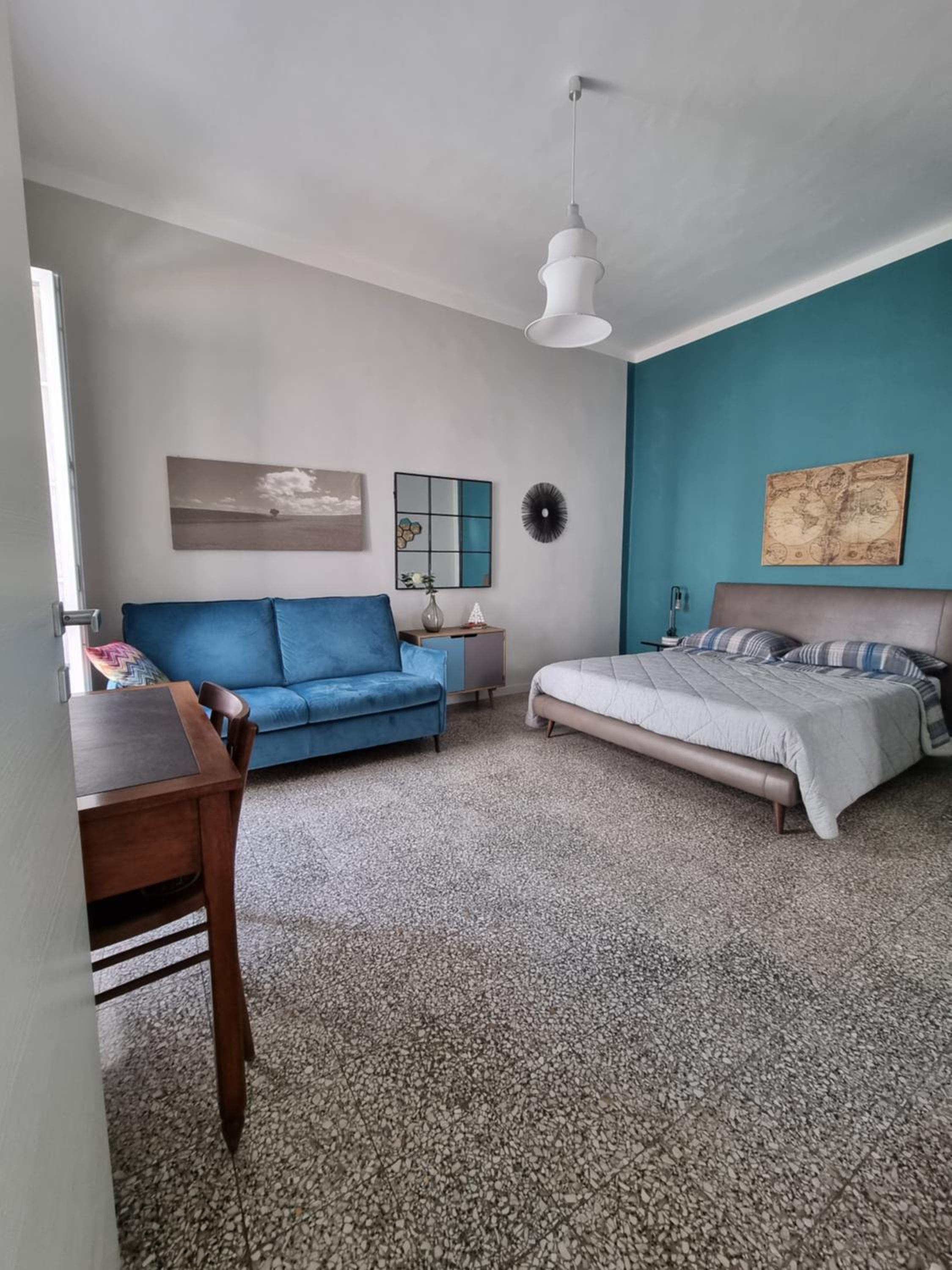 King Room with Balcony photo 1
