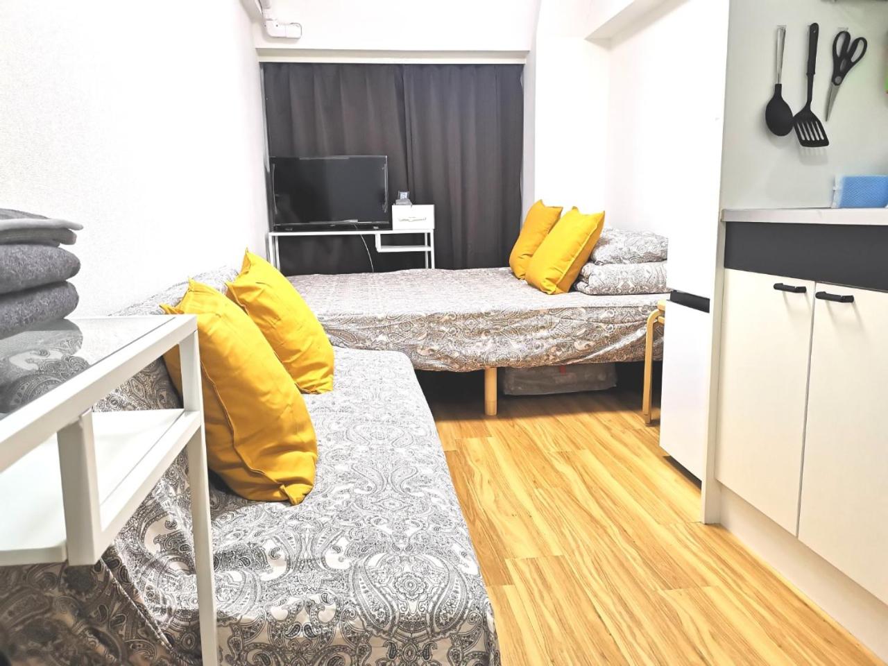 One-Bedroom Apartment photo 1