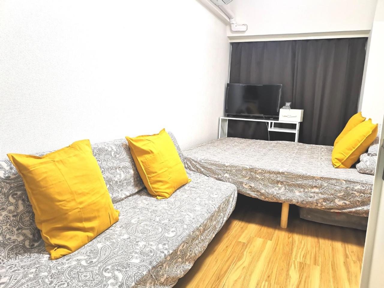 One-Bedroom Apartment photo 2