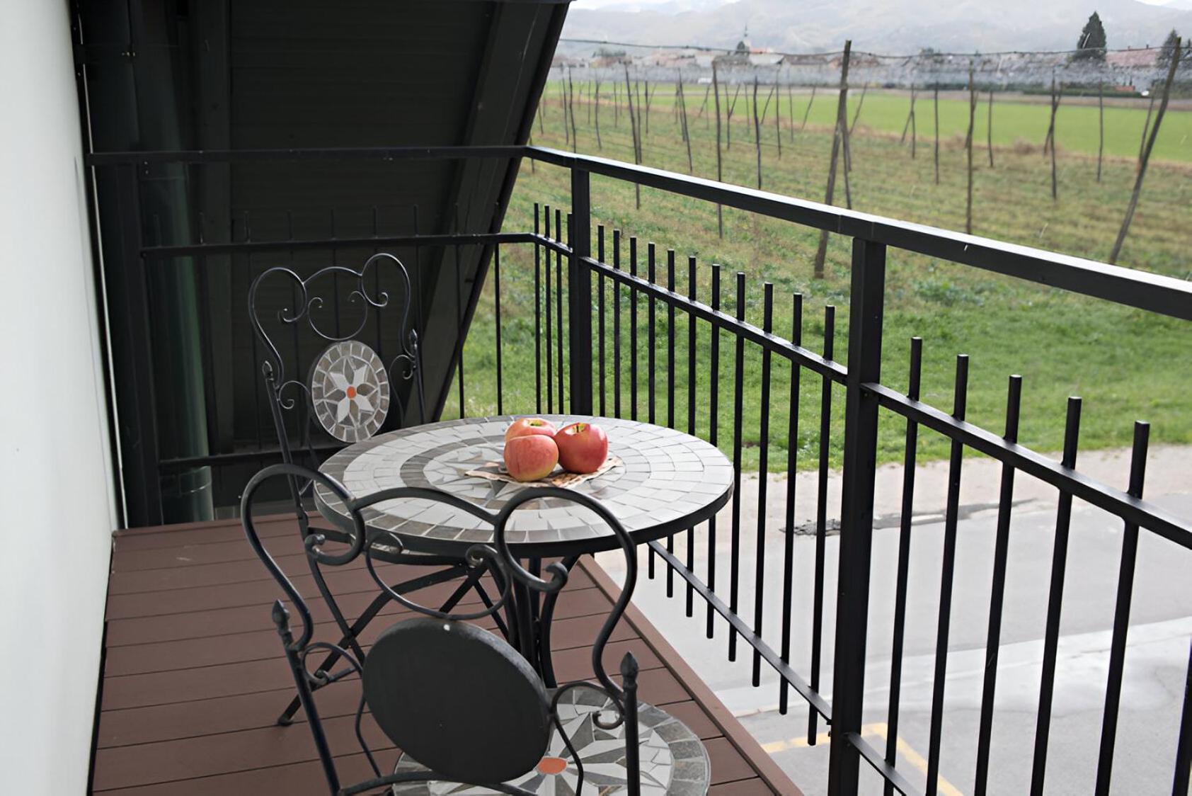 Deluxe Double or Twin Room with Balcony - Photo 6