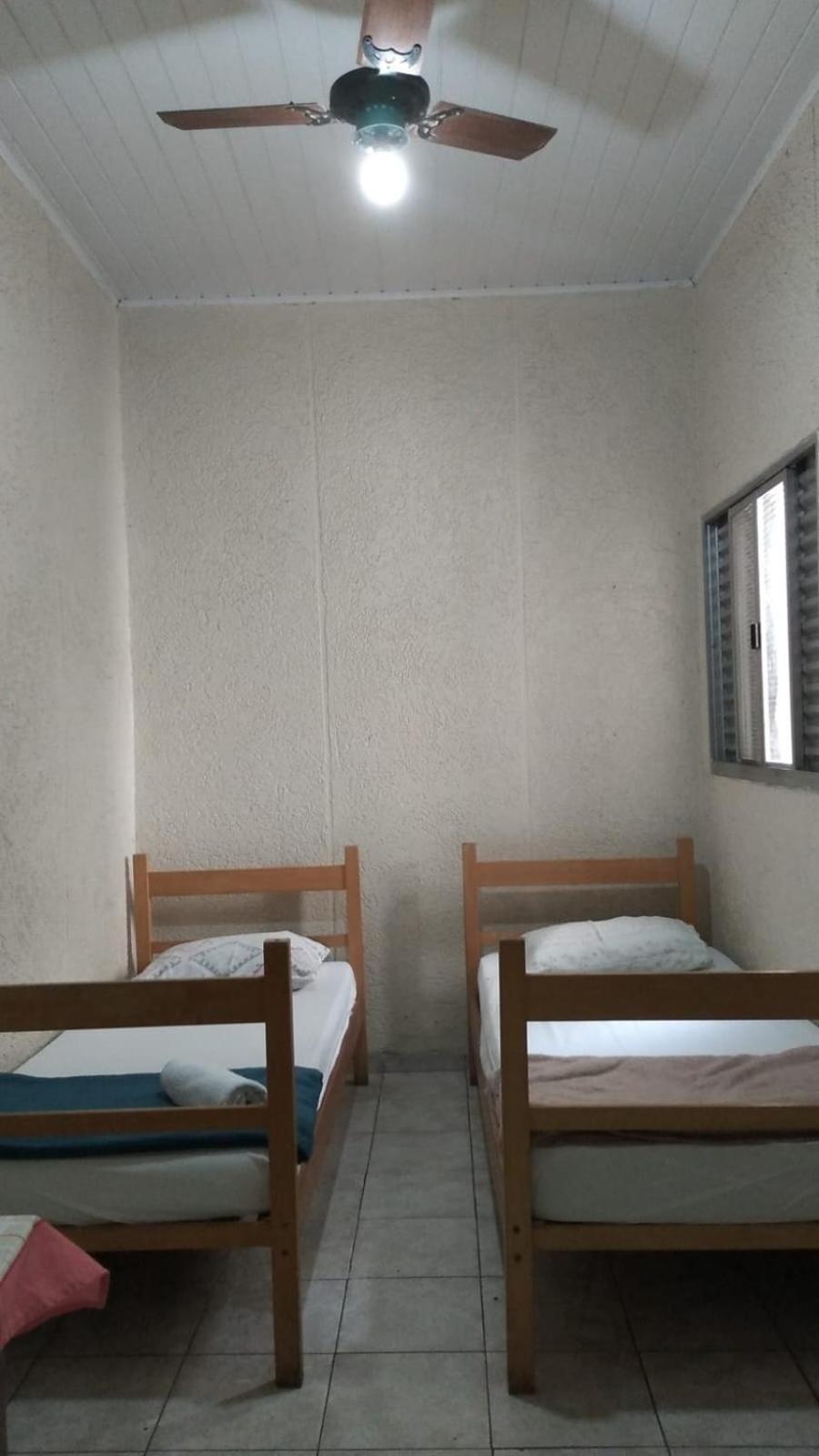 Twin Room with Shared Bathroom photo 2
