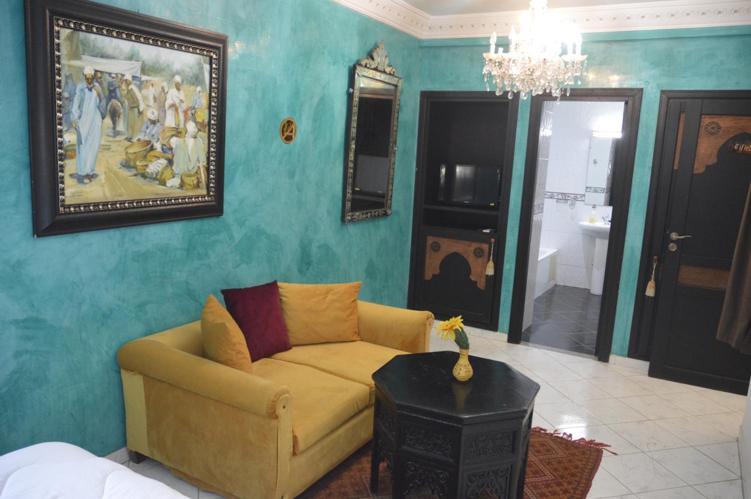 Suite - Photo 12