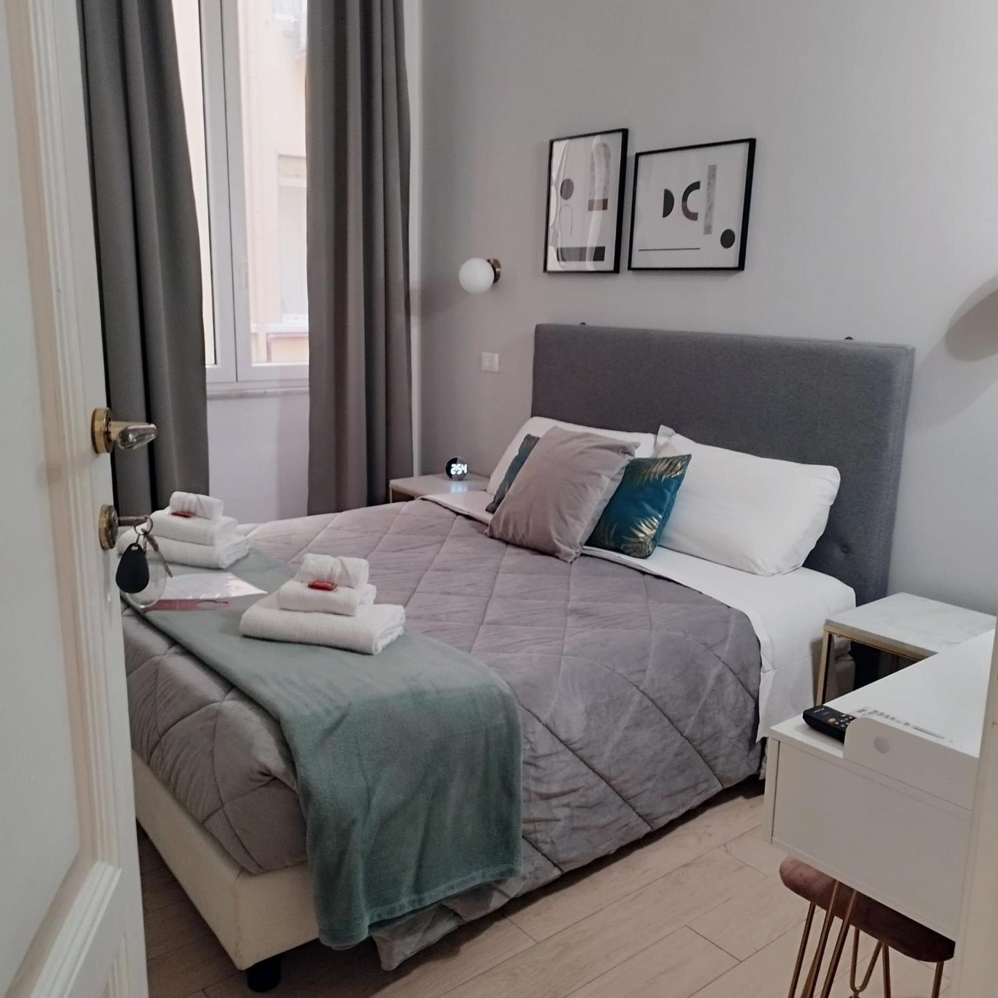 Deluxe Double or Twin Room photo 2