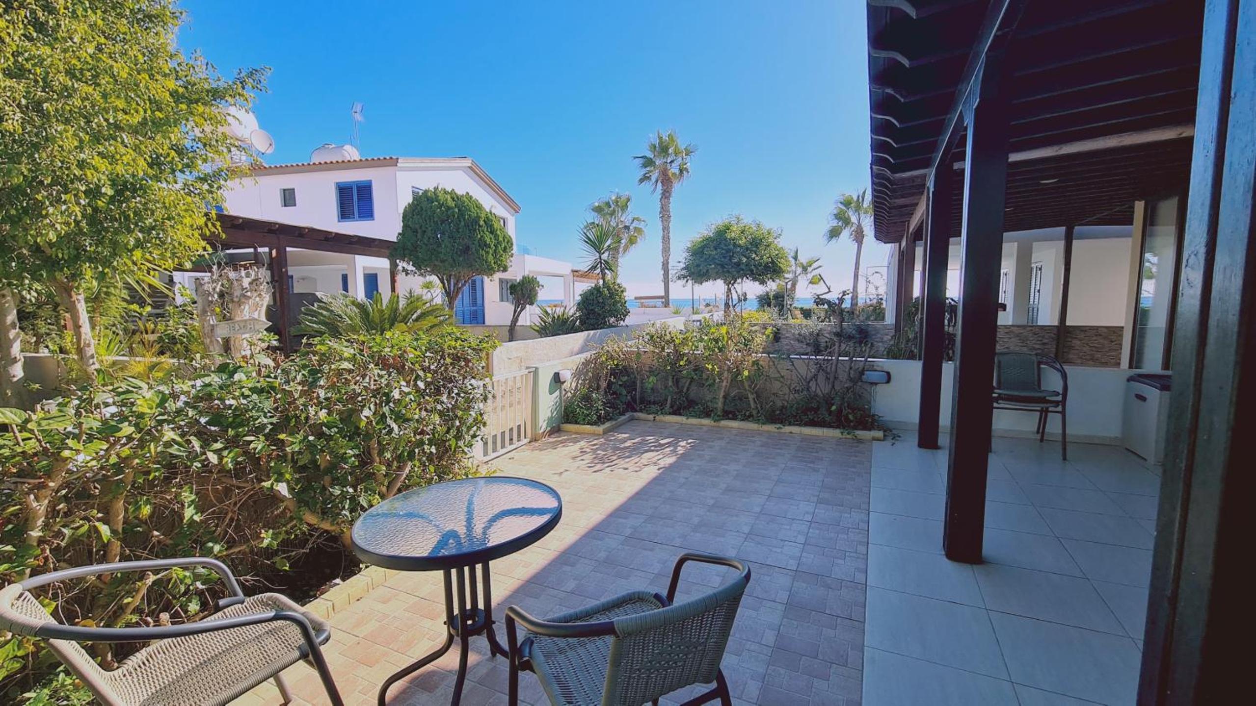 Apartment With Sea View photo 2