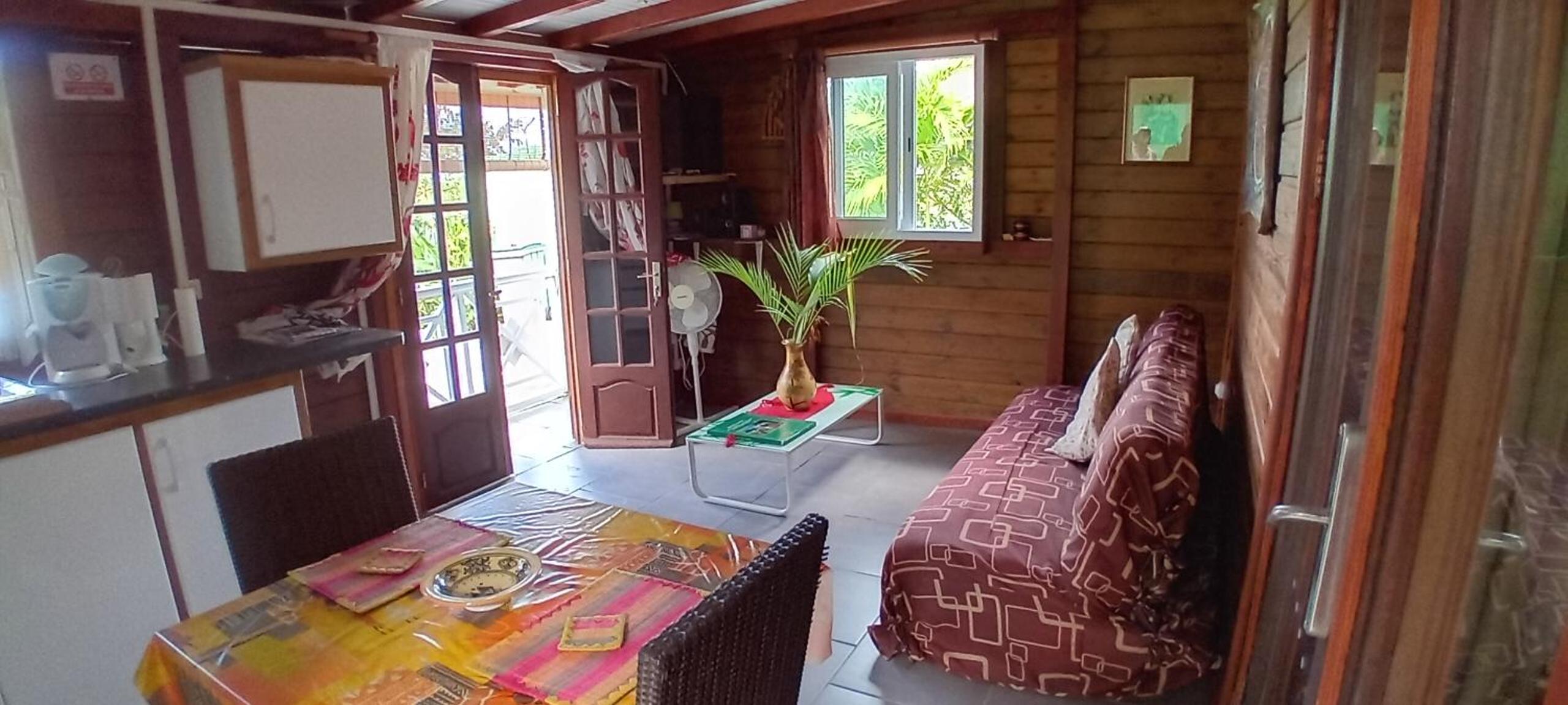 One-Bedroom House photo 2