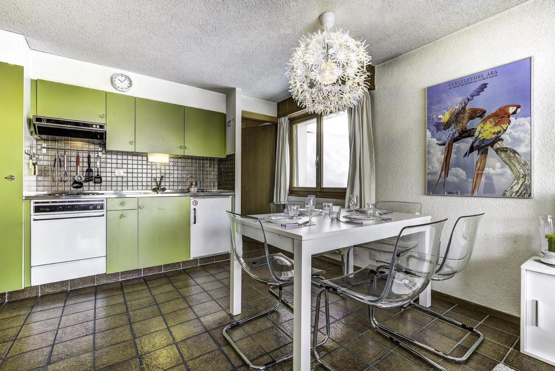 Apartment photo 2
