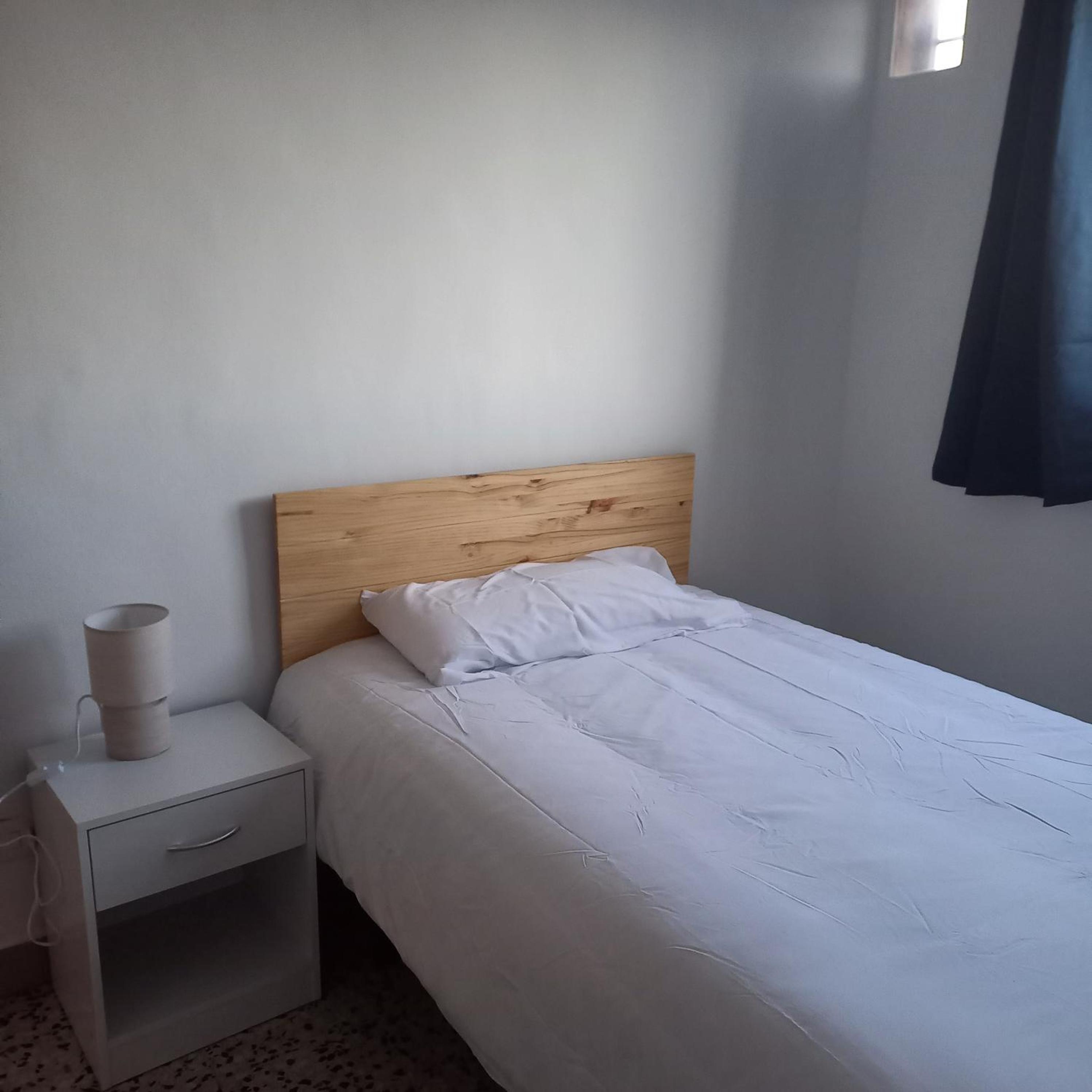 Standard Single Room with Shared Bathroom