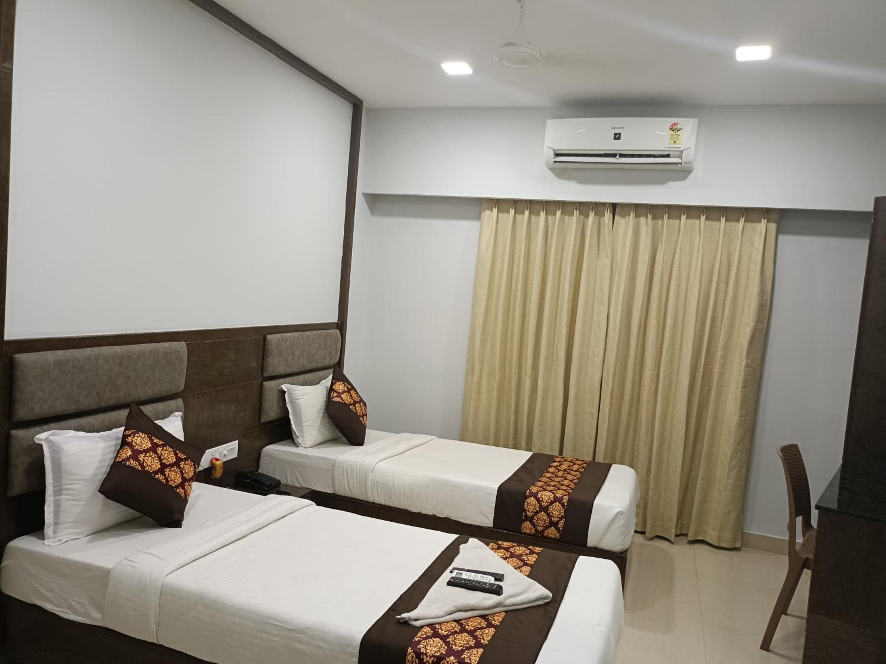 Deluxe Twin Room - Photo 3