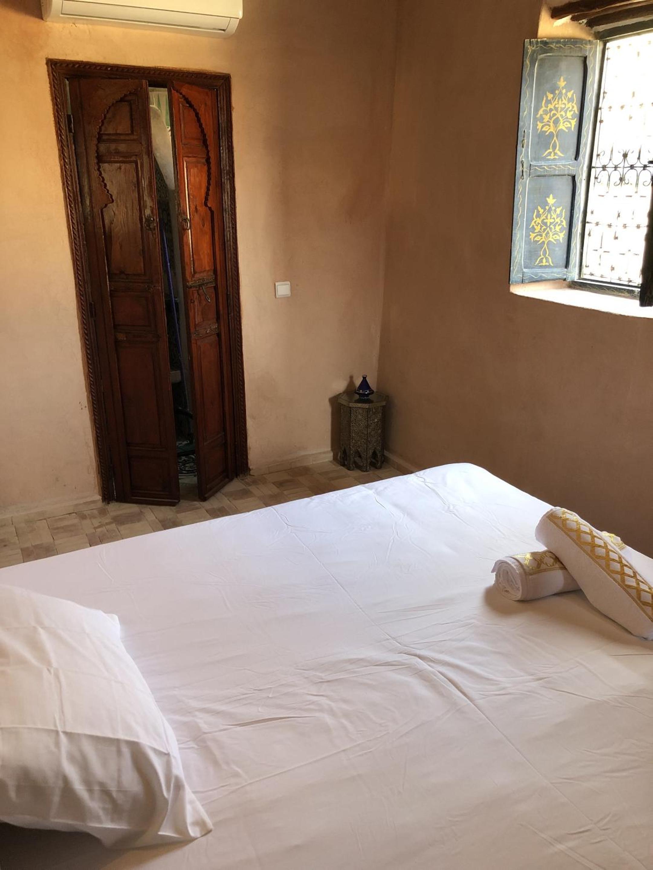 Deluxe Double Room - Photo 8