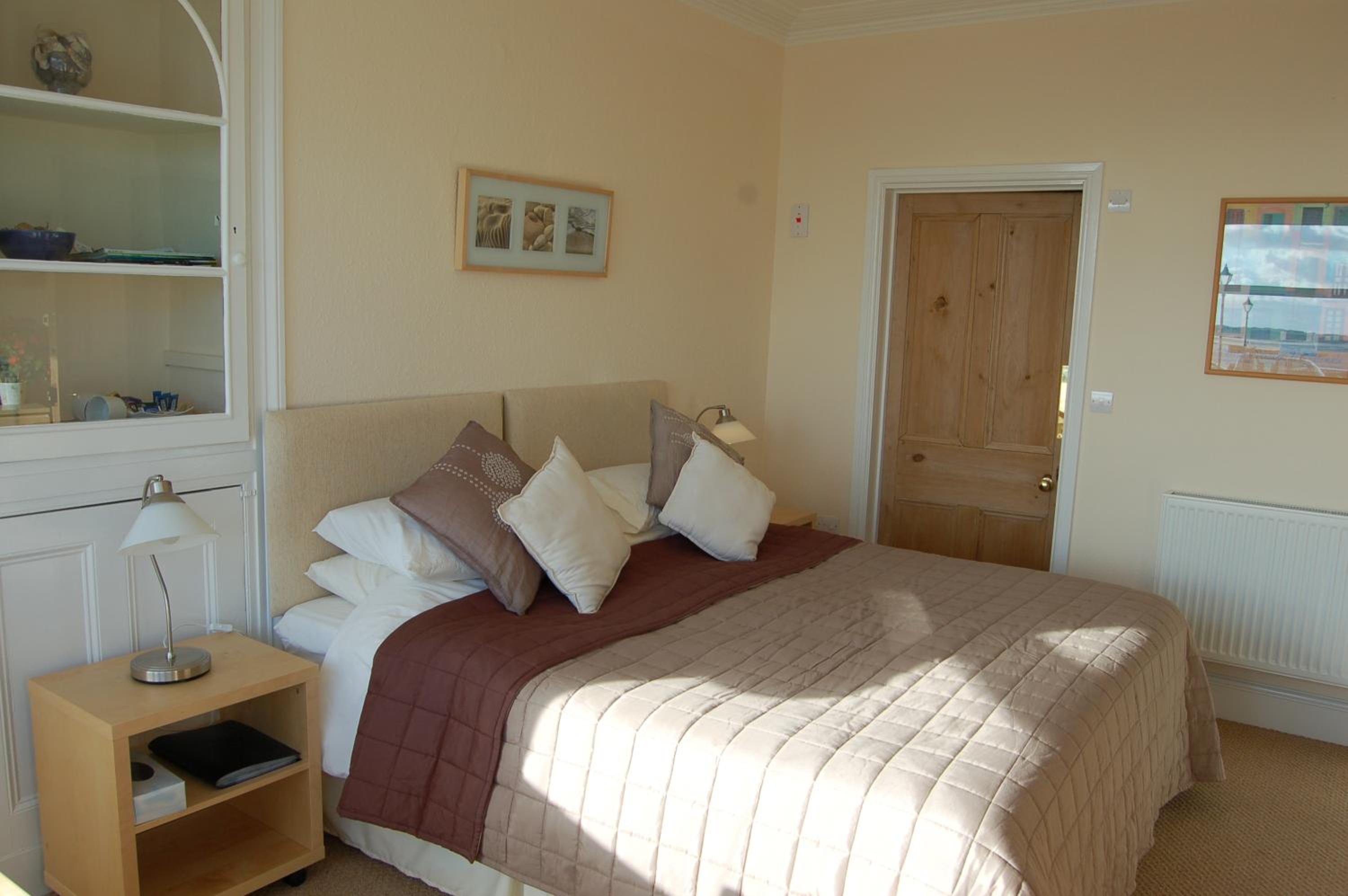 Standard Double or Twin Room with Sea View photo 3