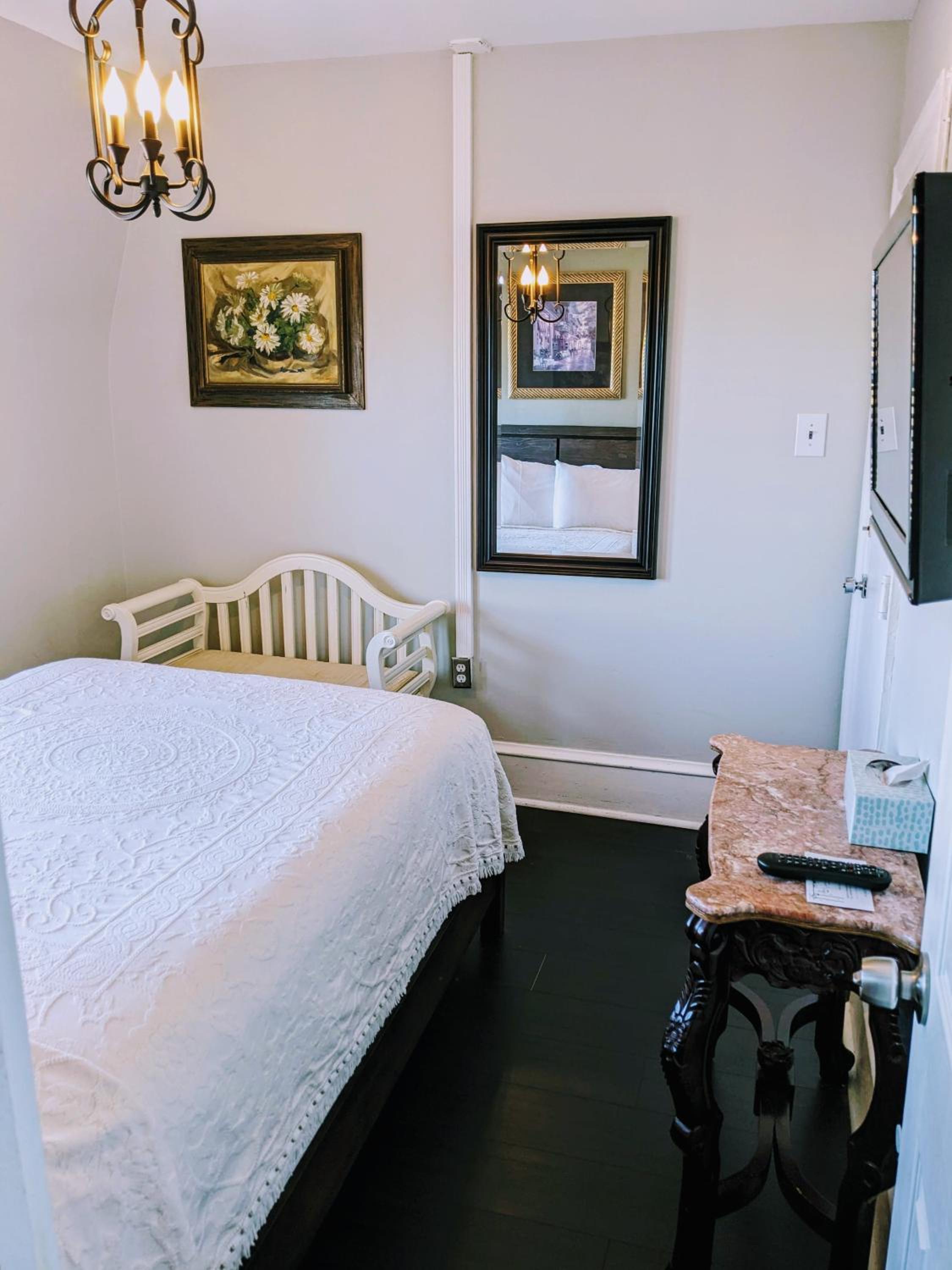 Deluxe Double or Twin Room - Photo 2