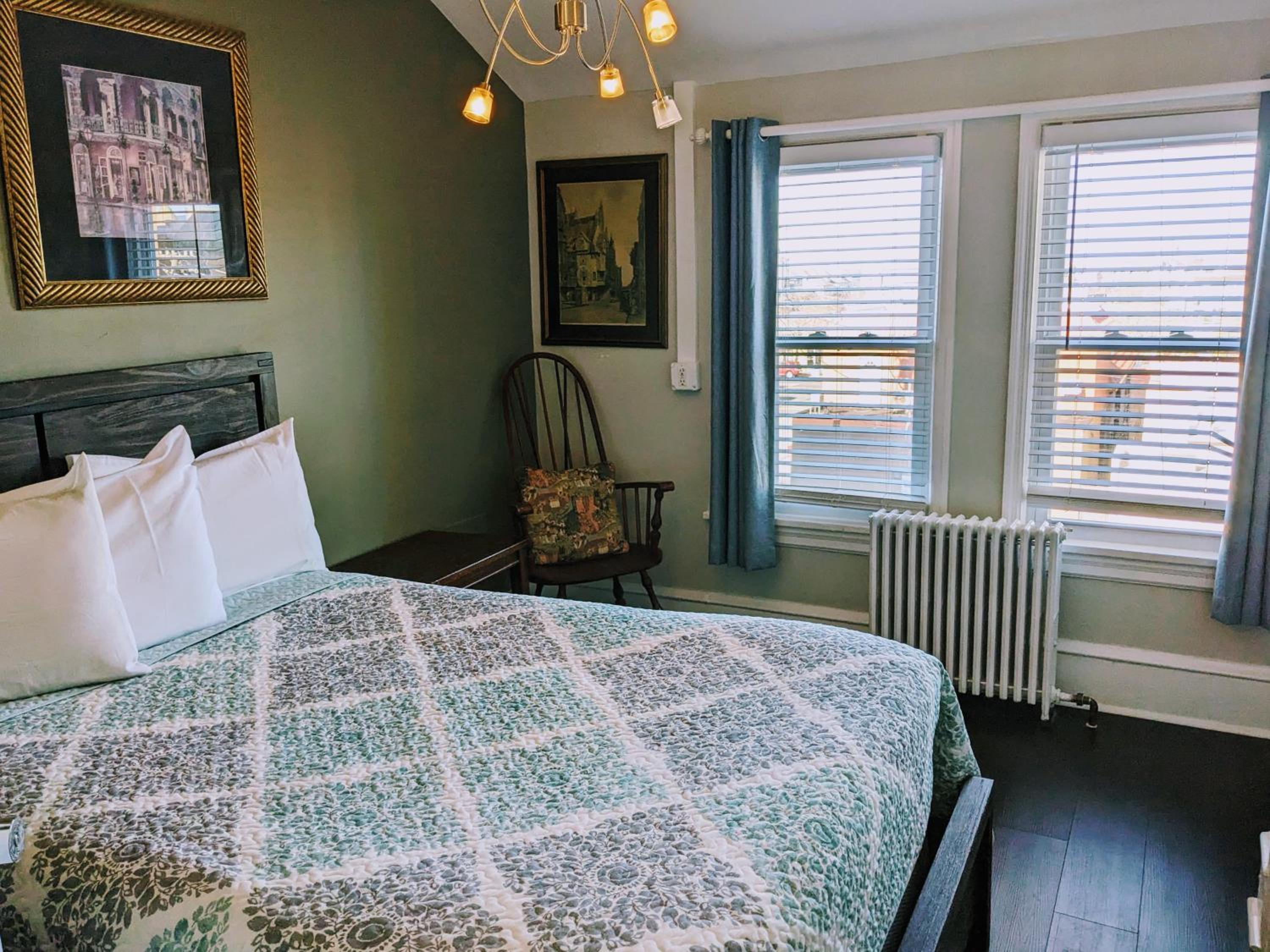 Deluxe Double or Twin Room - Photo 3