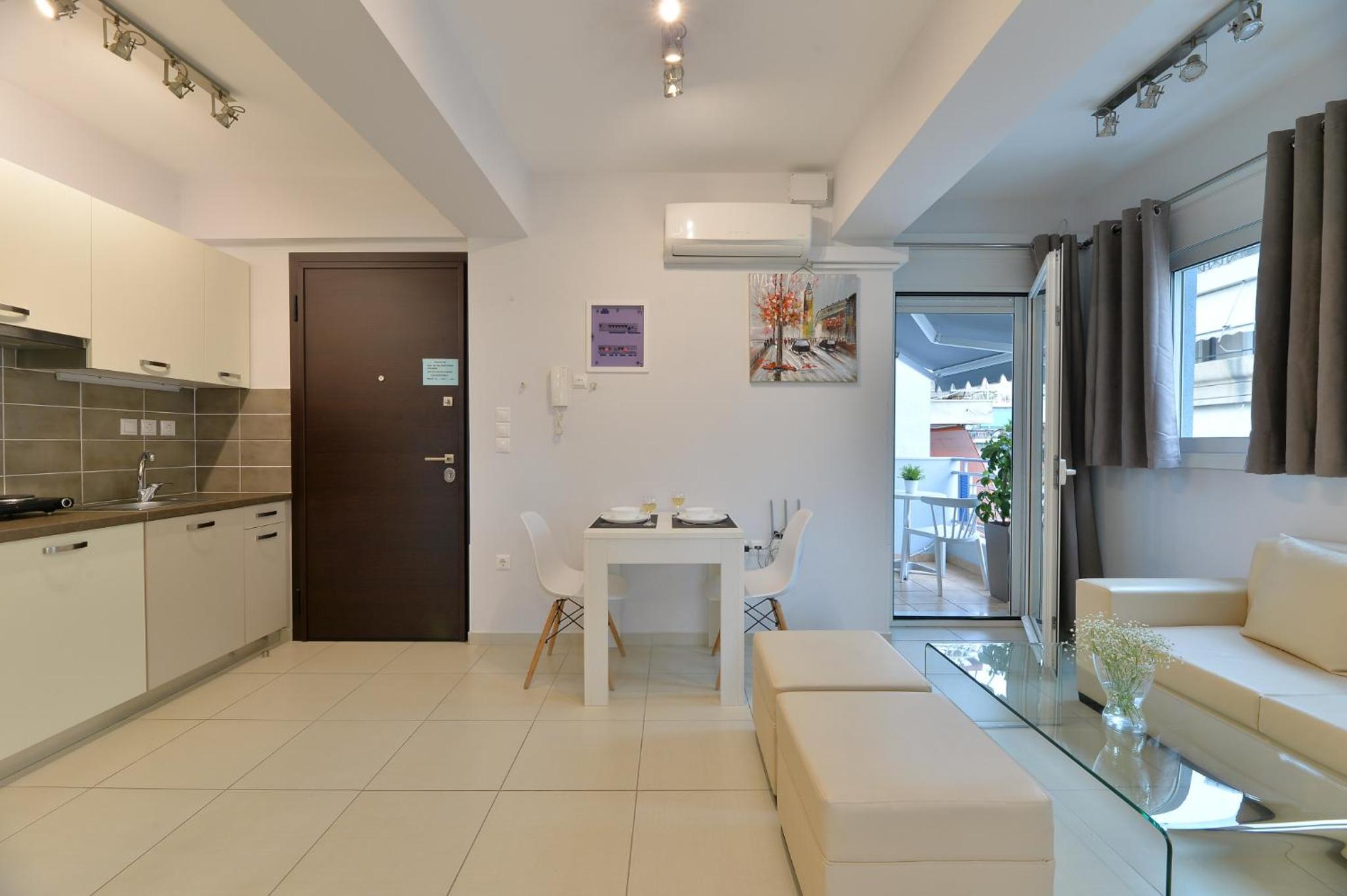 Deluxe Apartment photo 2