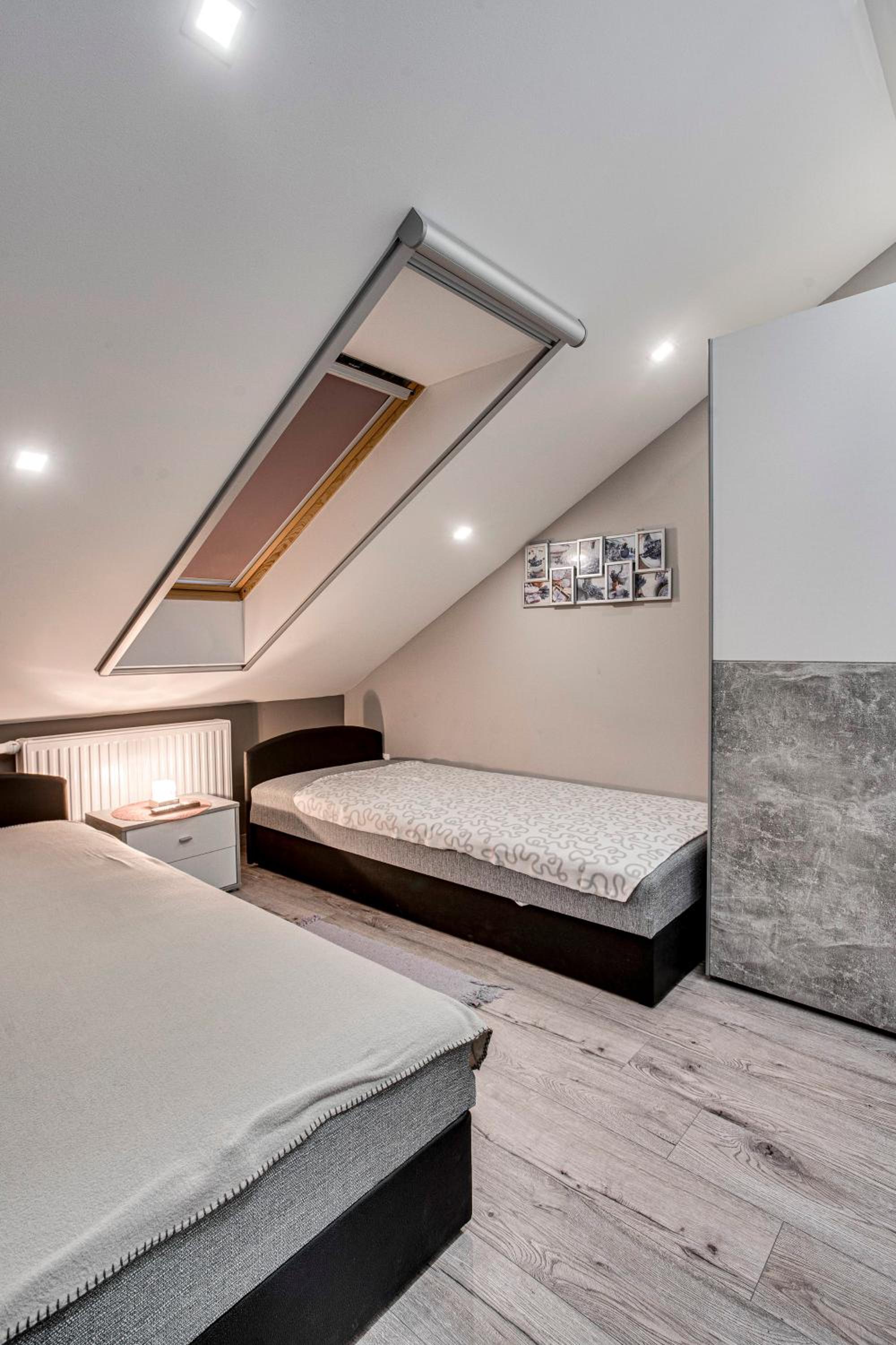 One-Bedroom Apartment - Photo 7