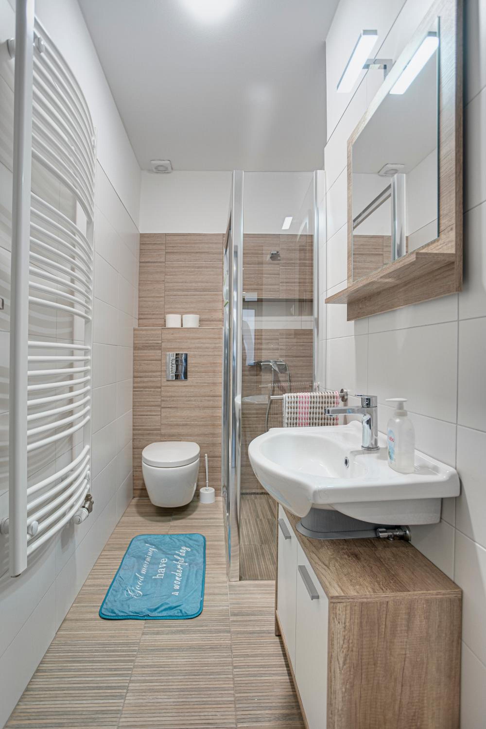 One-Bedroom Apartment - Photo 5