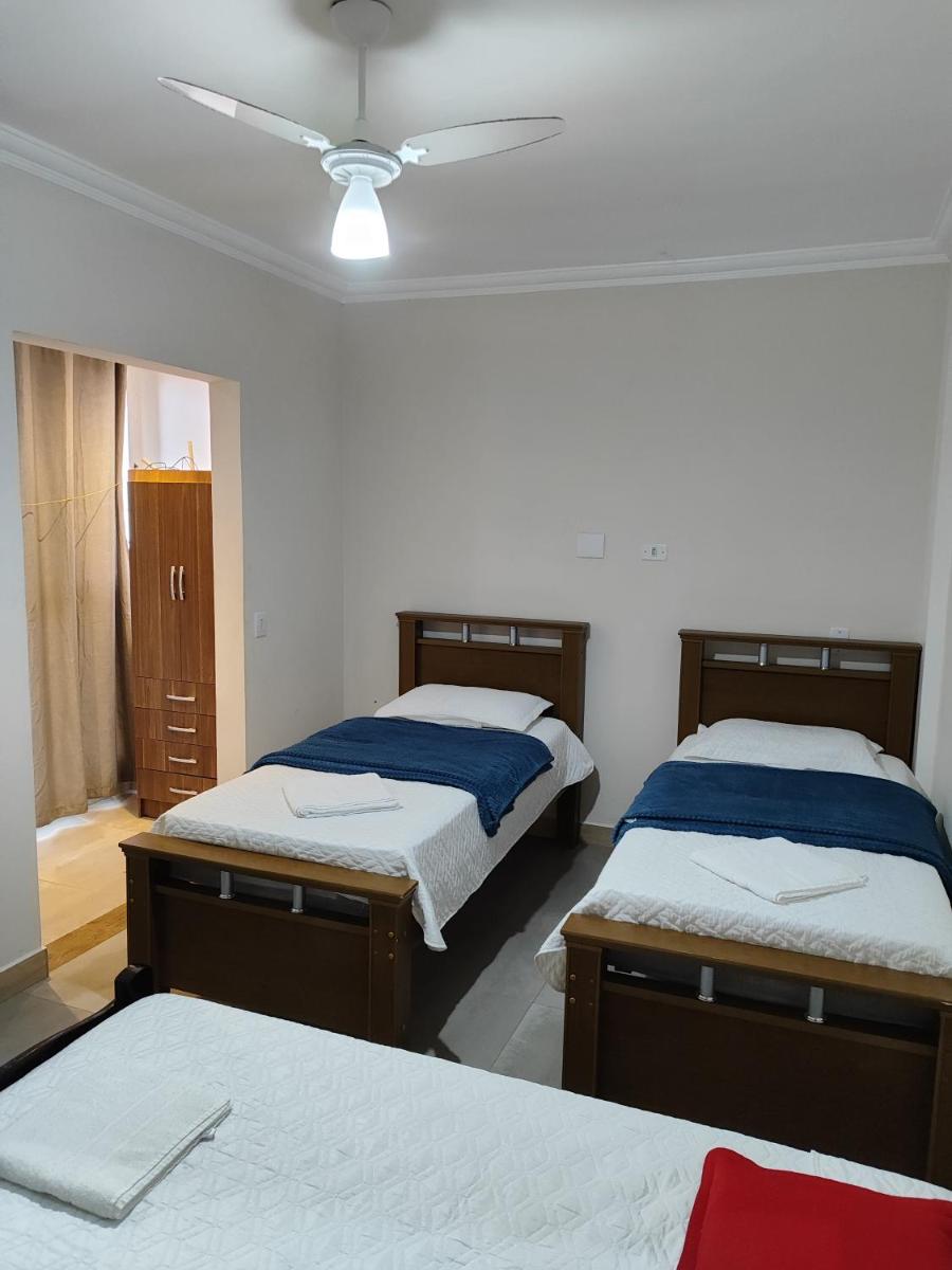Large Double Room - Photo 4