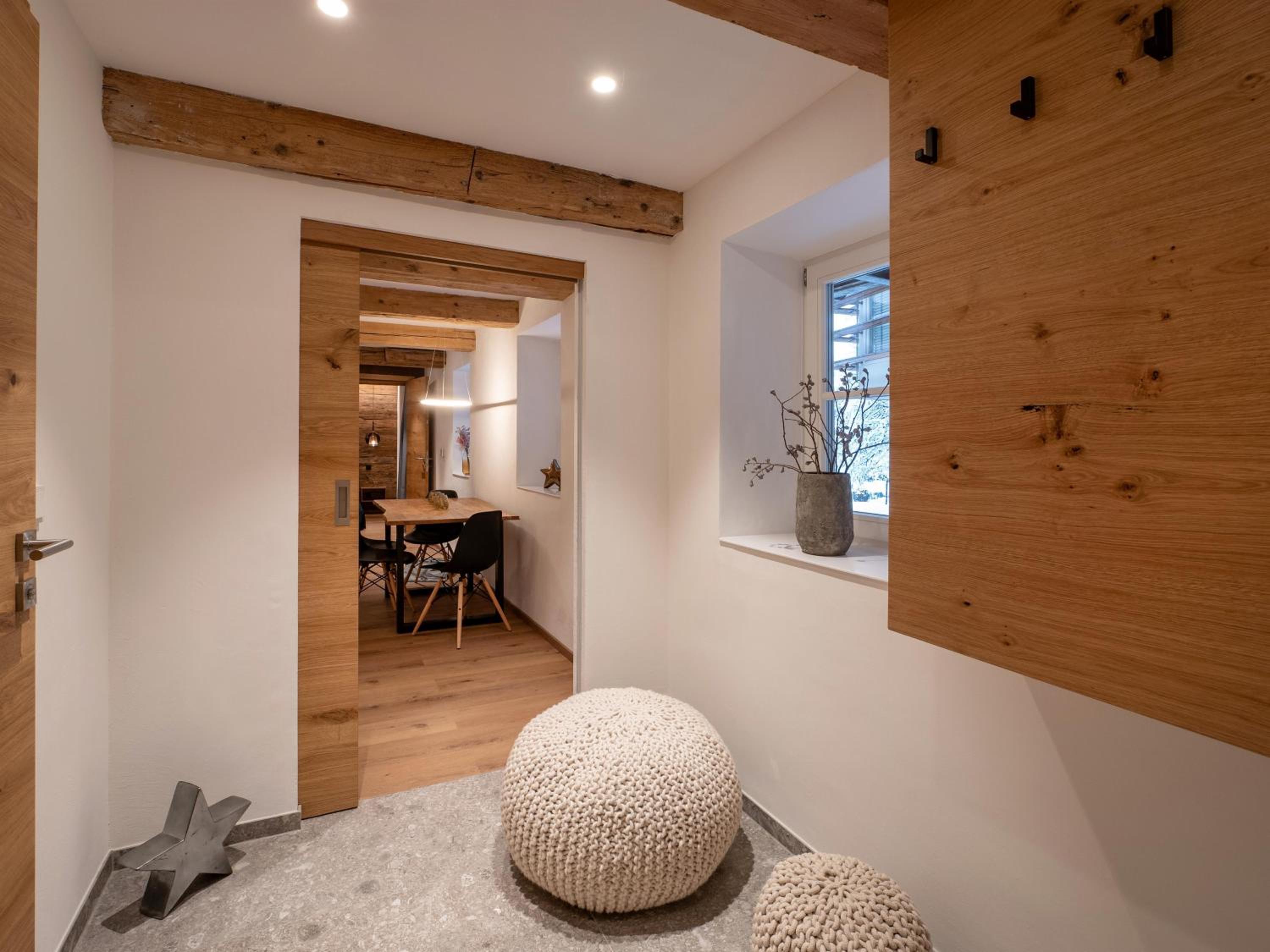 One-Bedroom Apartment with Shower - Photo 15