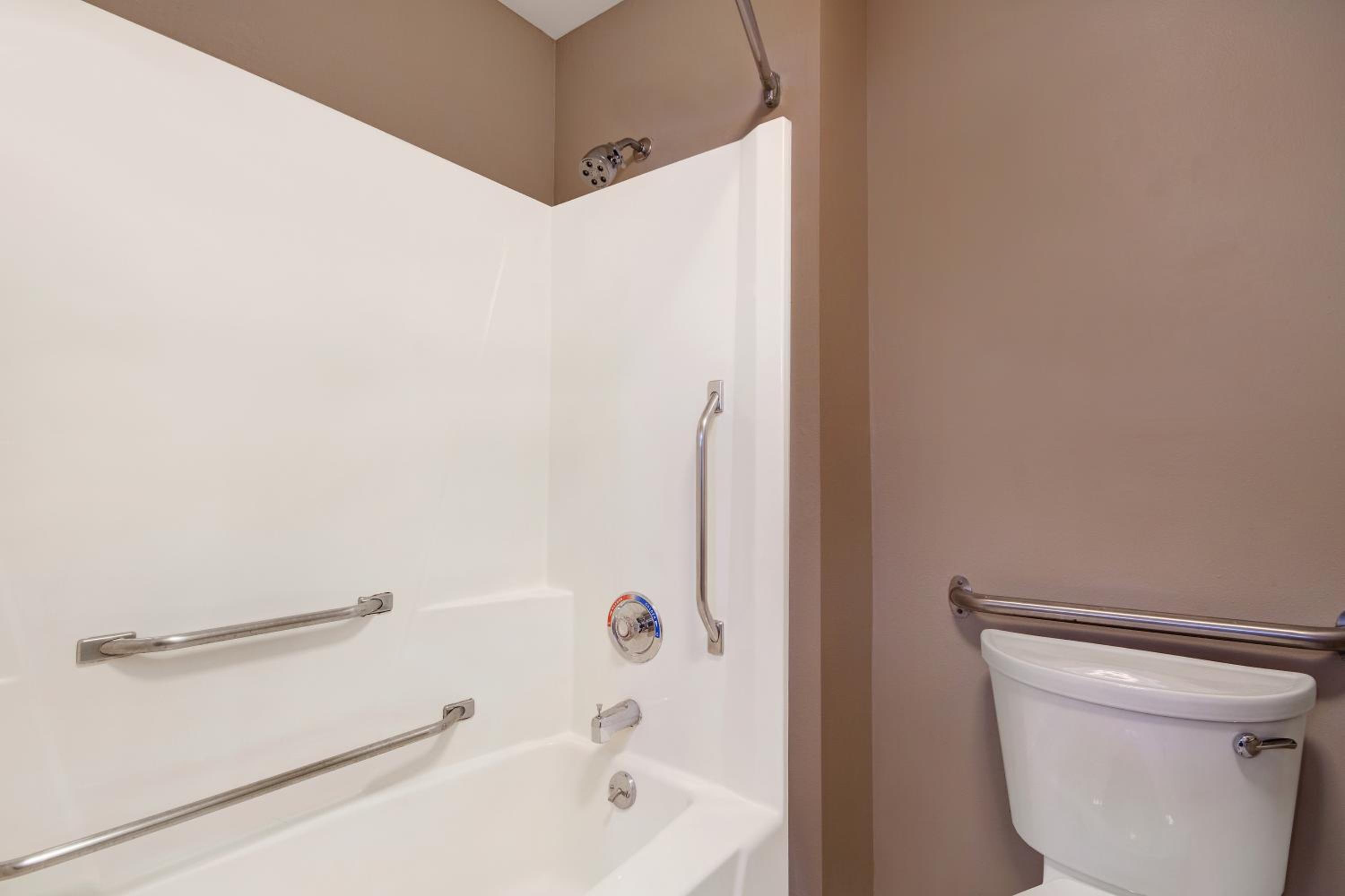 Double Room - Disability Access - Non-Smoking - Photo 2
