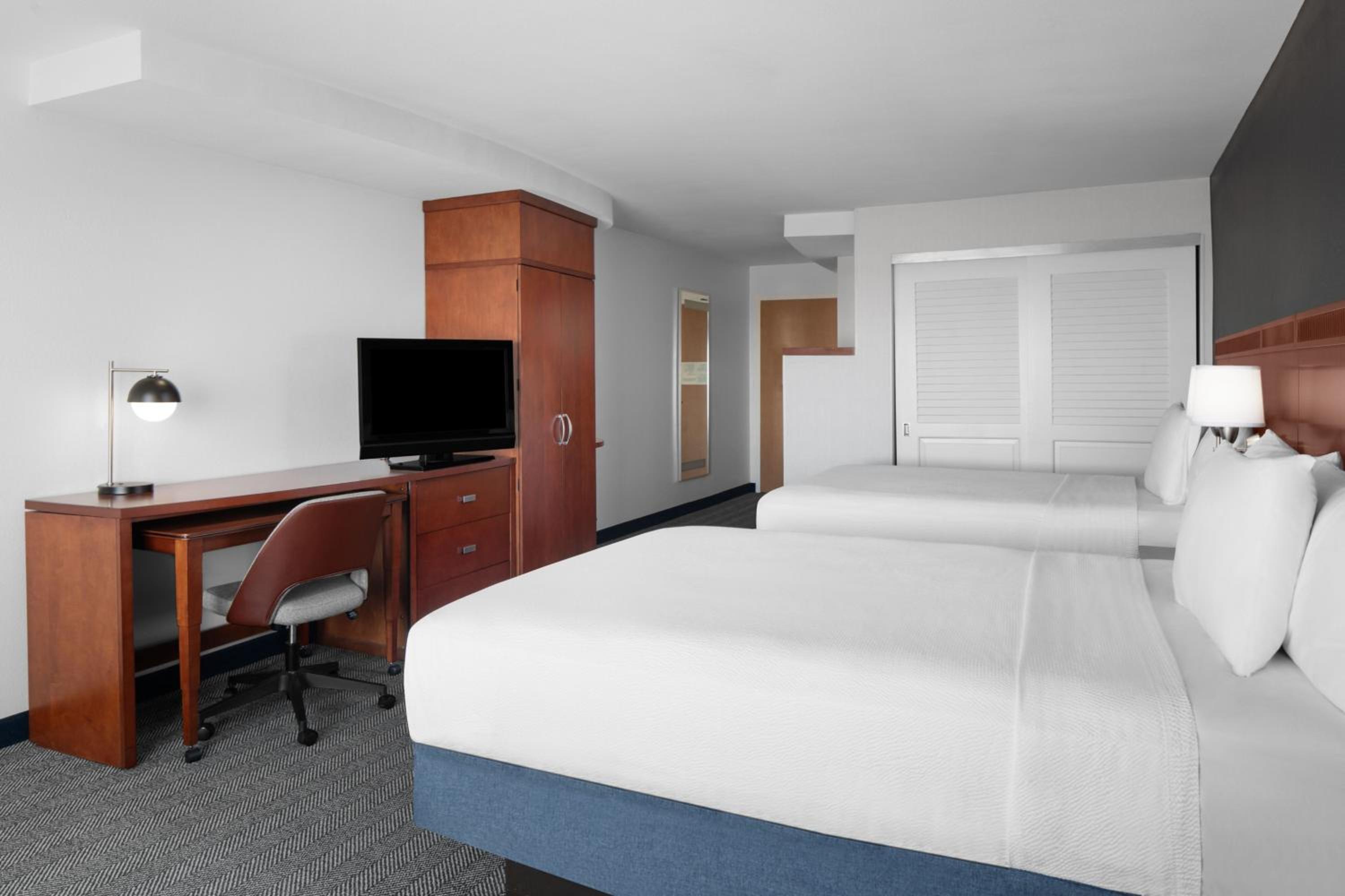 Extended, Guest room, 2 Queens - Photo 6