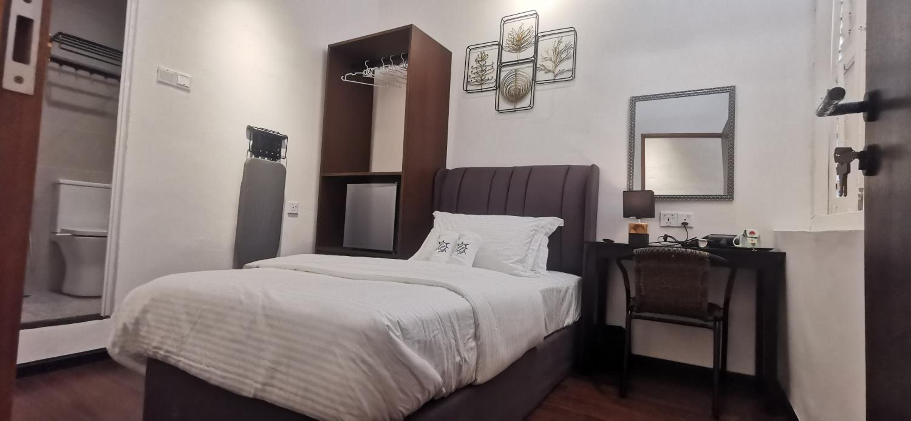 Single Room with Private Bathroom