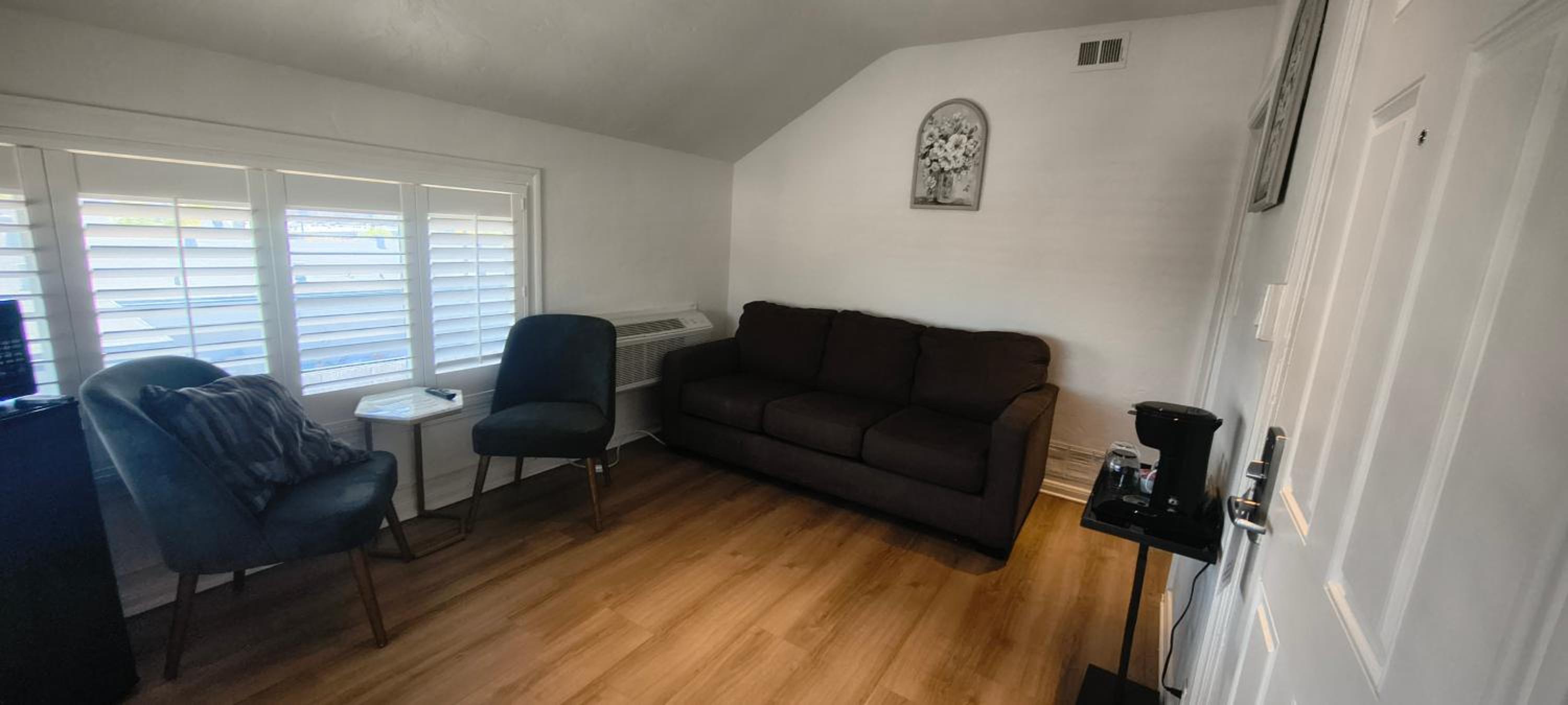 Family Room photo 1