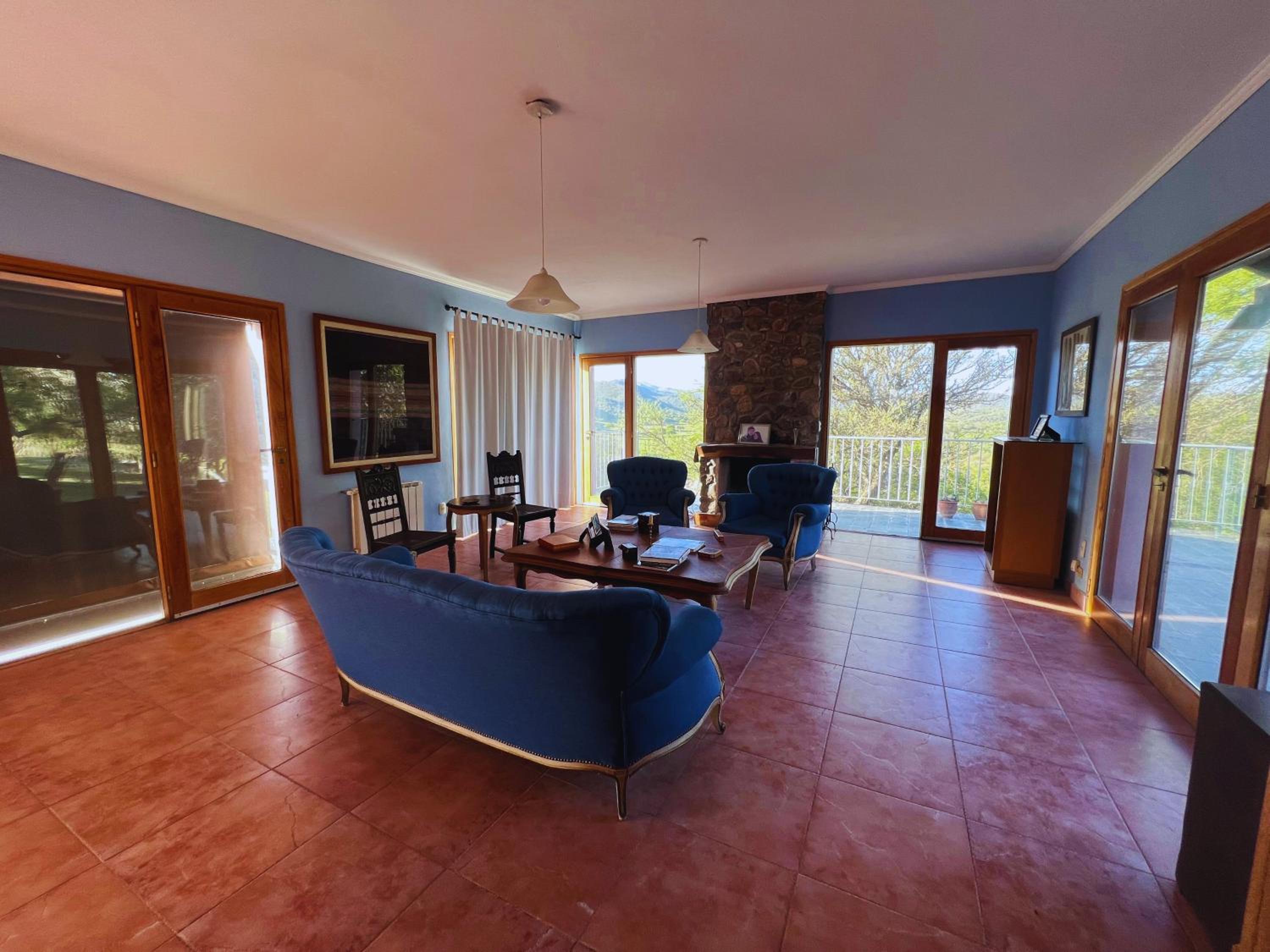 Four-Bedroom House photo 1