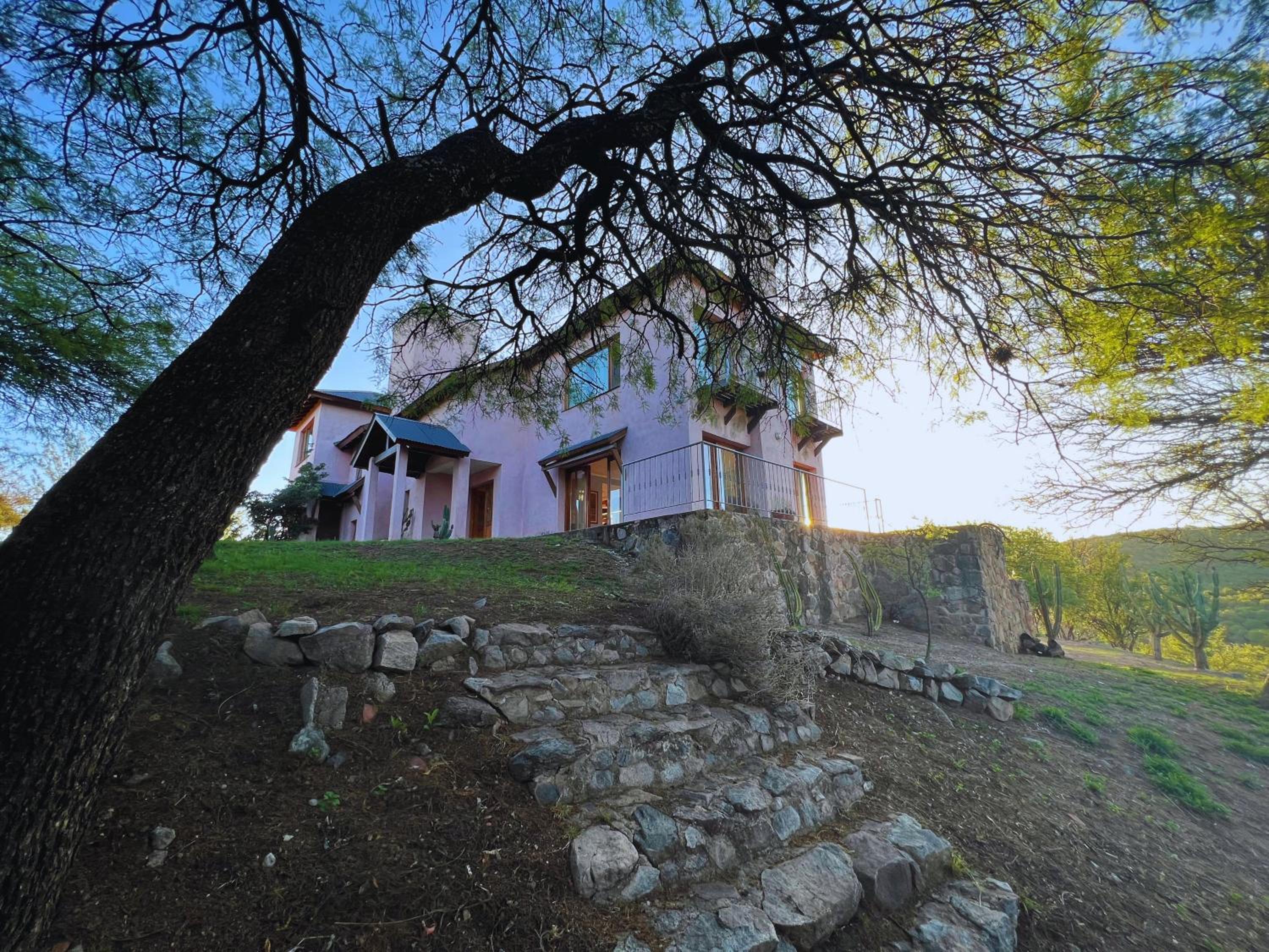 Four-Bedroom House photo 2