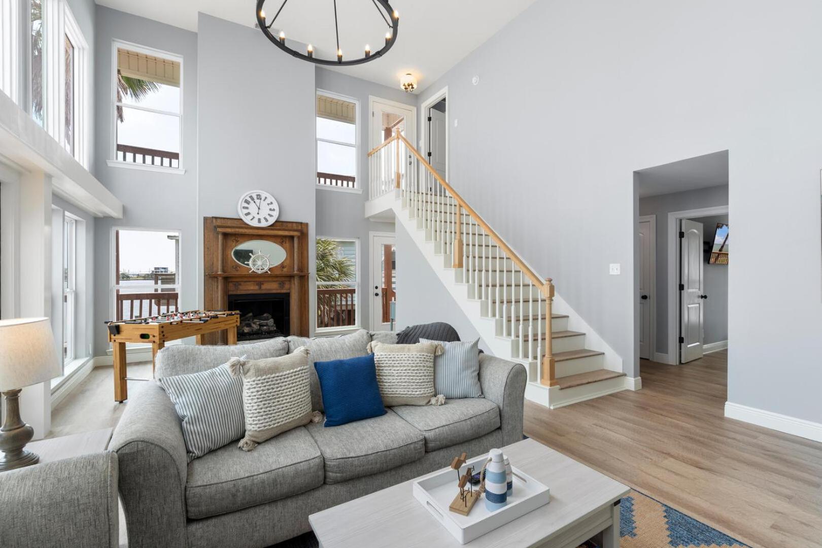 Three-Bedroom House photo 2