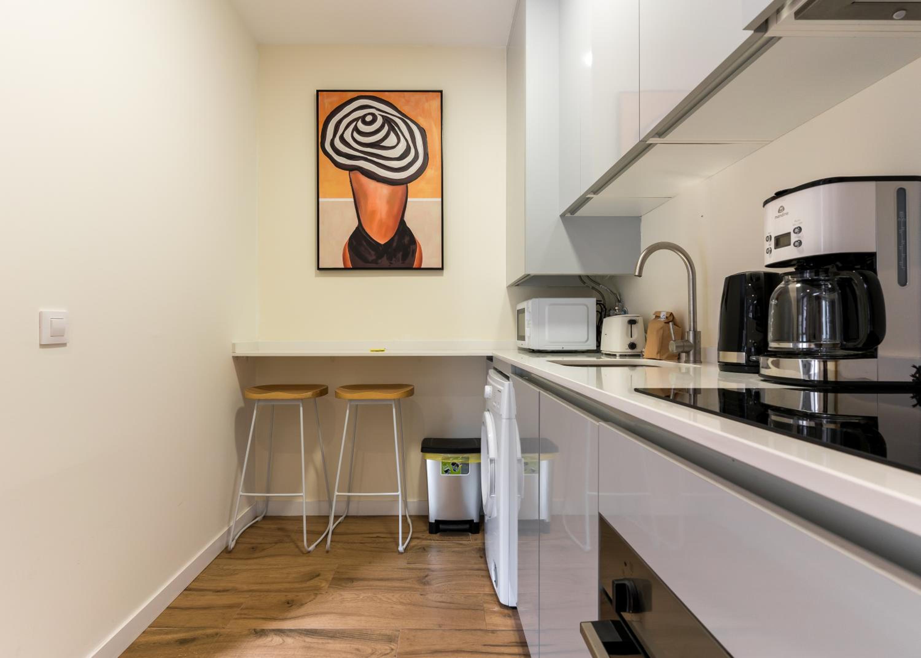 Apartment photo 2