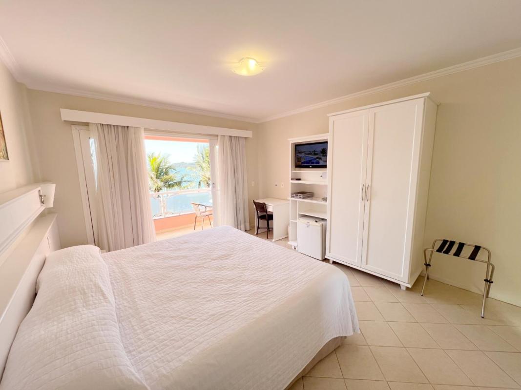 Deluxe Double or Twin Room with Sea View photo 1