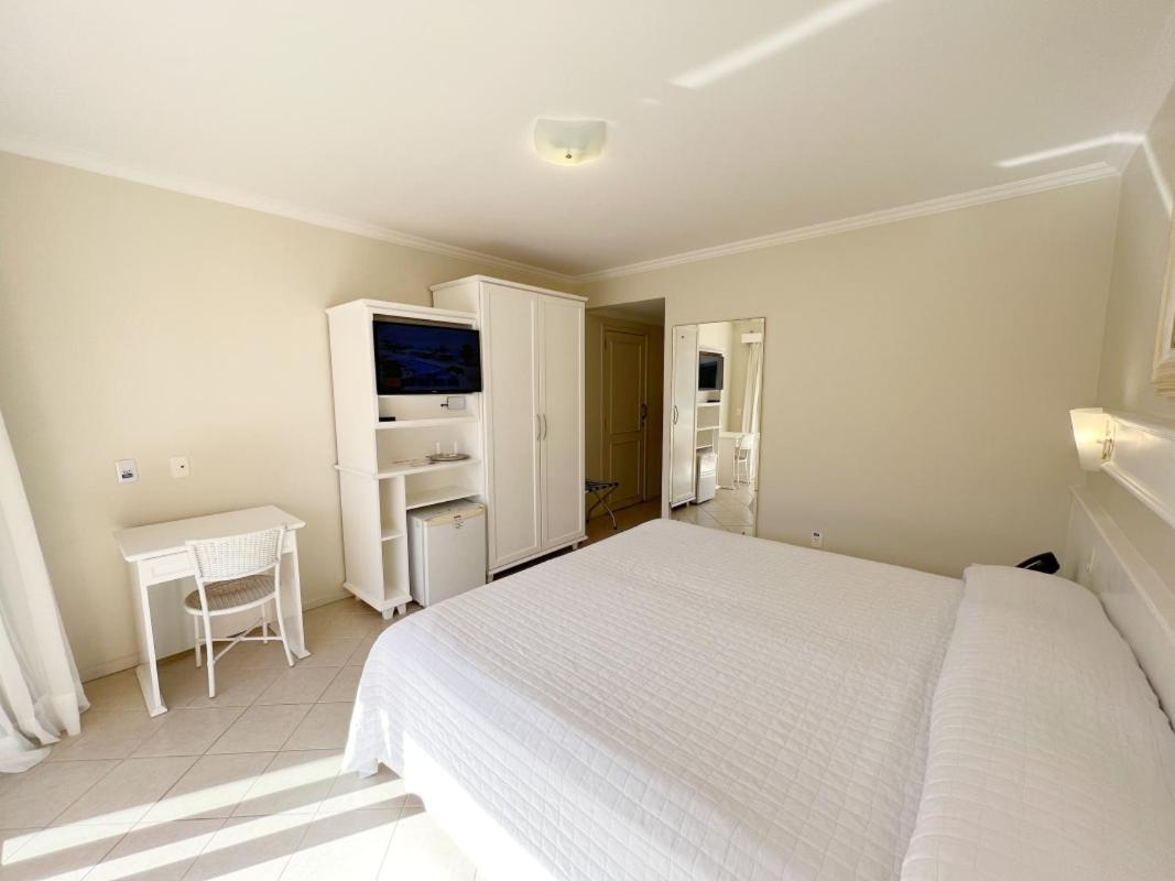 Double or Twin Room - Photo 2