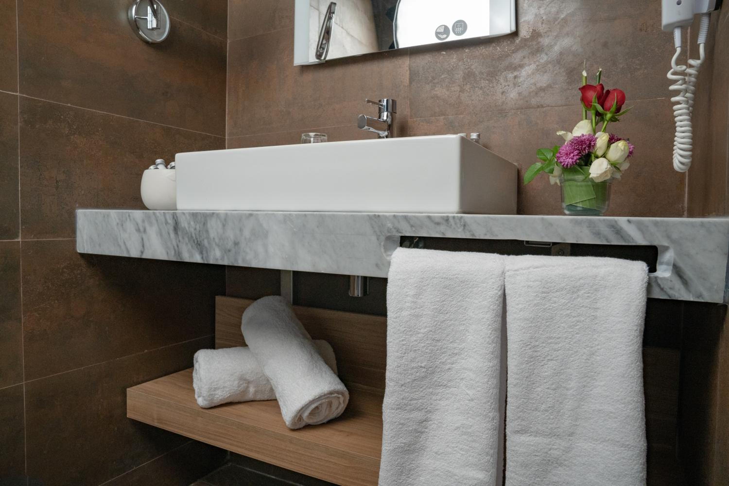 Superior Suite - Photo 1