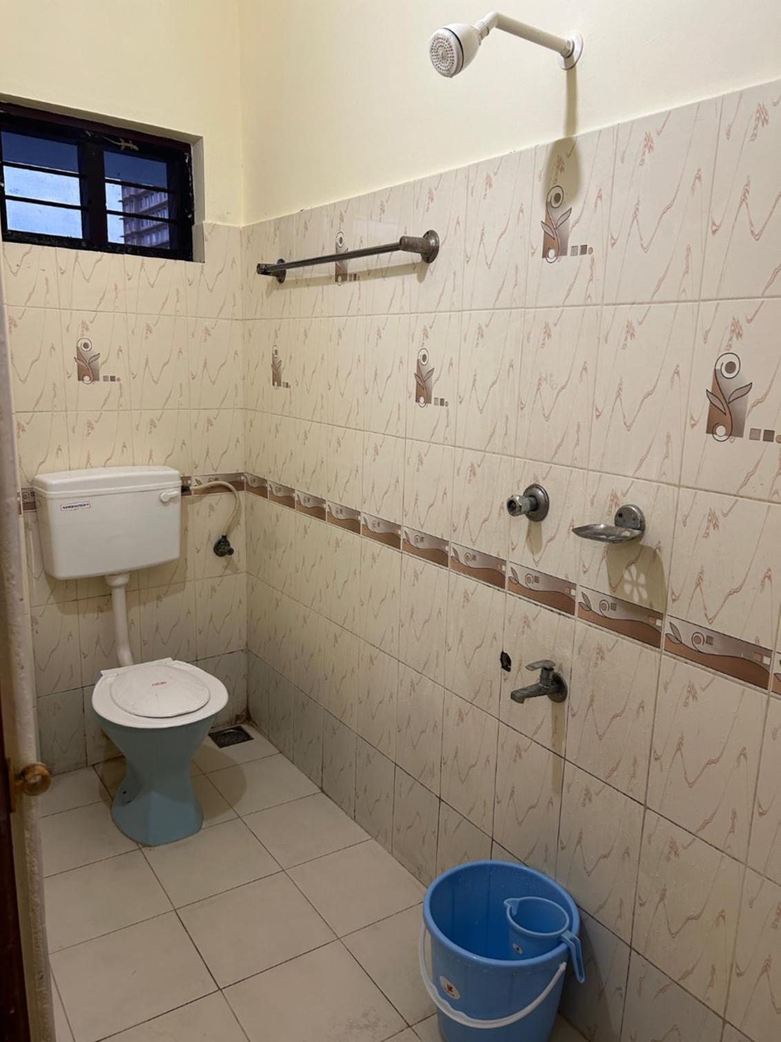 Deluxe Double Room (2 Adults + 1 Child) photo 2