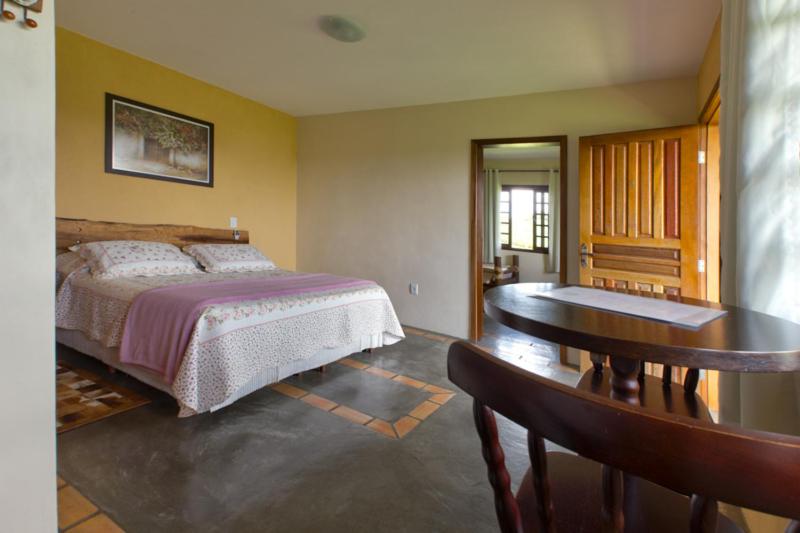 Six-Bedroom House photo 1