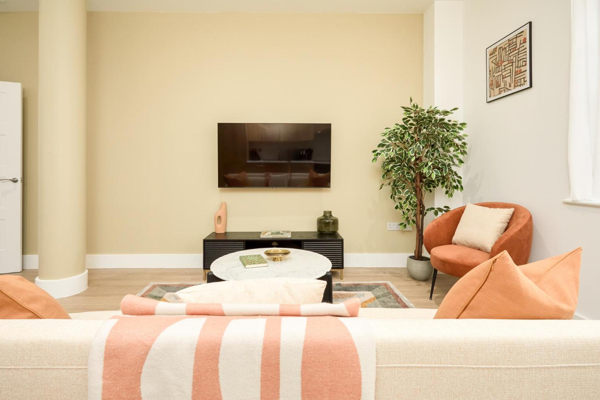 Apartment - Ground Floor photo 2