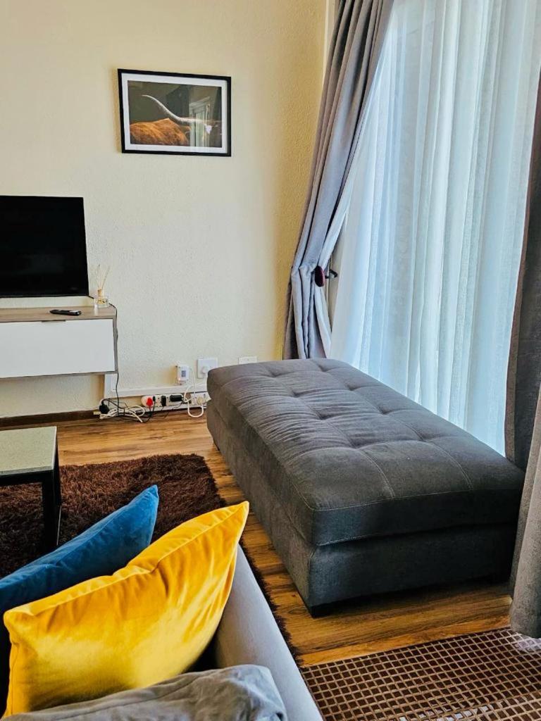 Four-Bedroom House - Photo 13